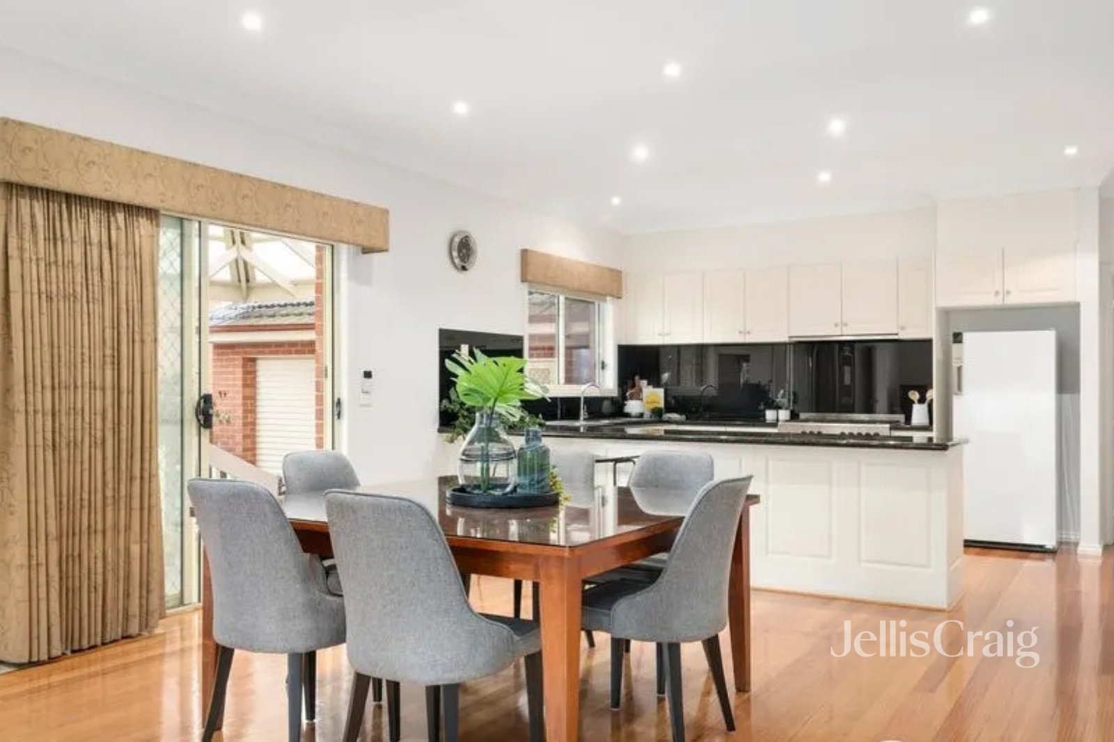 18 Redmond Court, Bundoora image 3