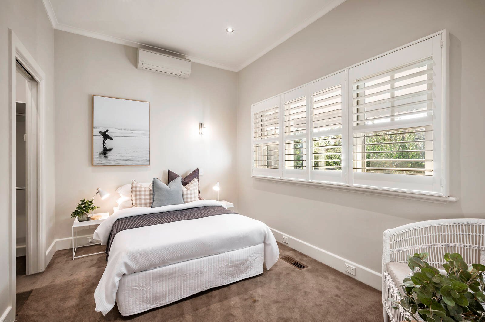 Property Gallery Thumbnail 14