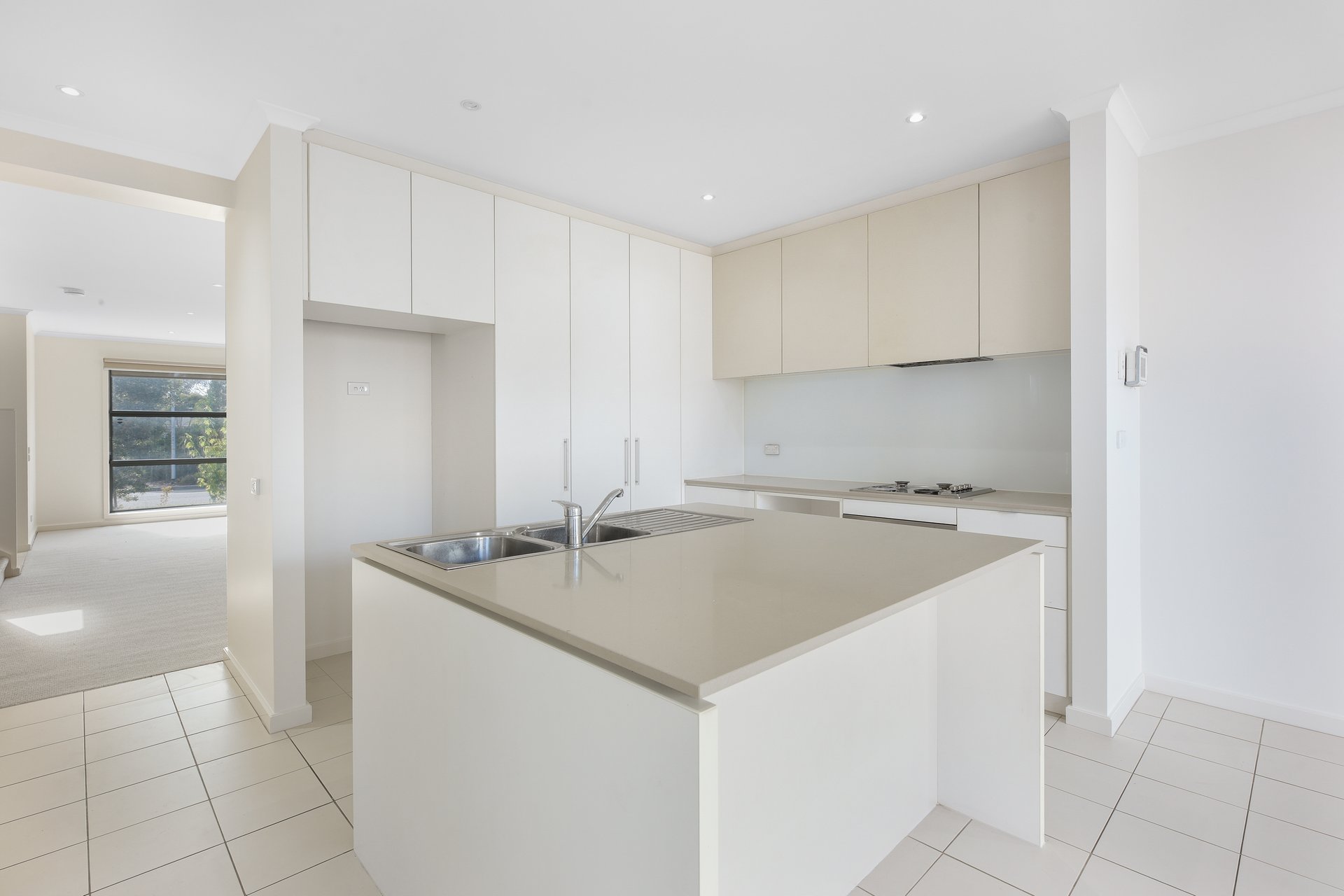 18 Richmond Circuit, Mulgrave image 2