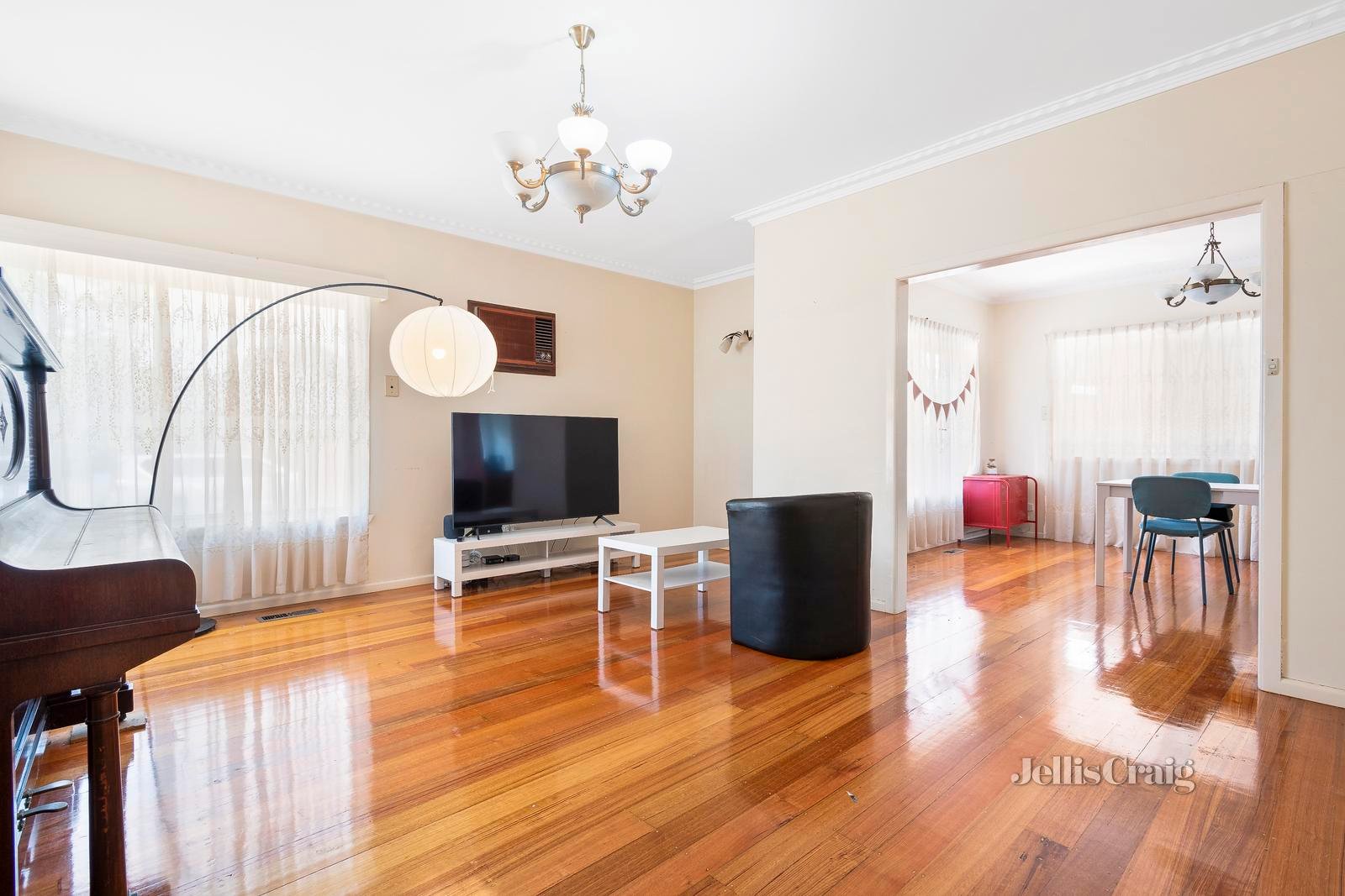 18 Ridley Avenue, Avondale Heights image 3