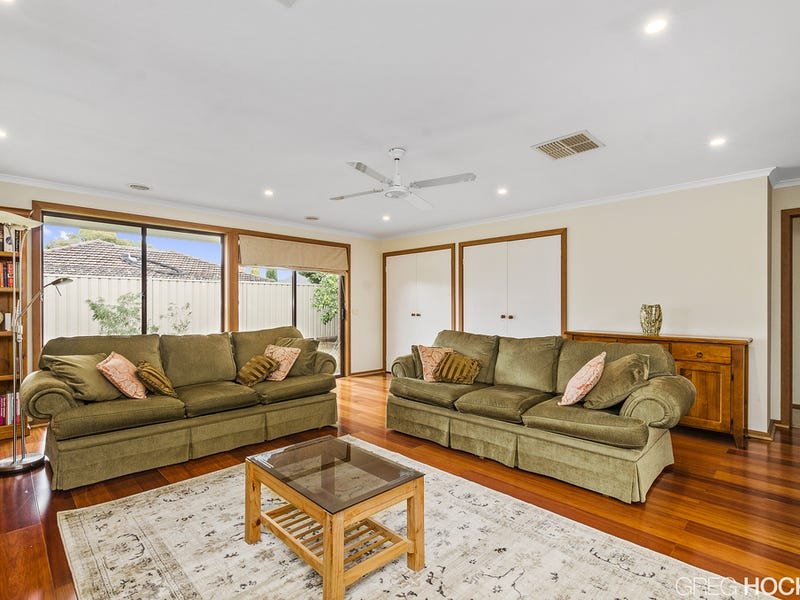 18 Roach Drive, Altona Meadows image 2