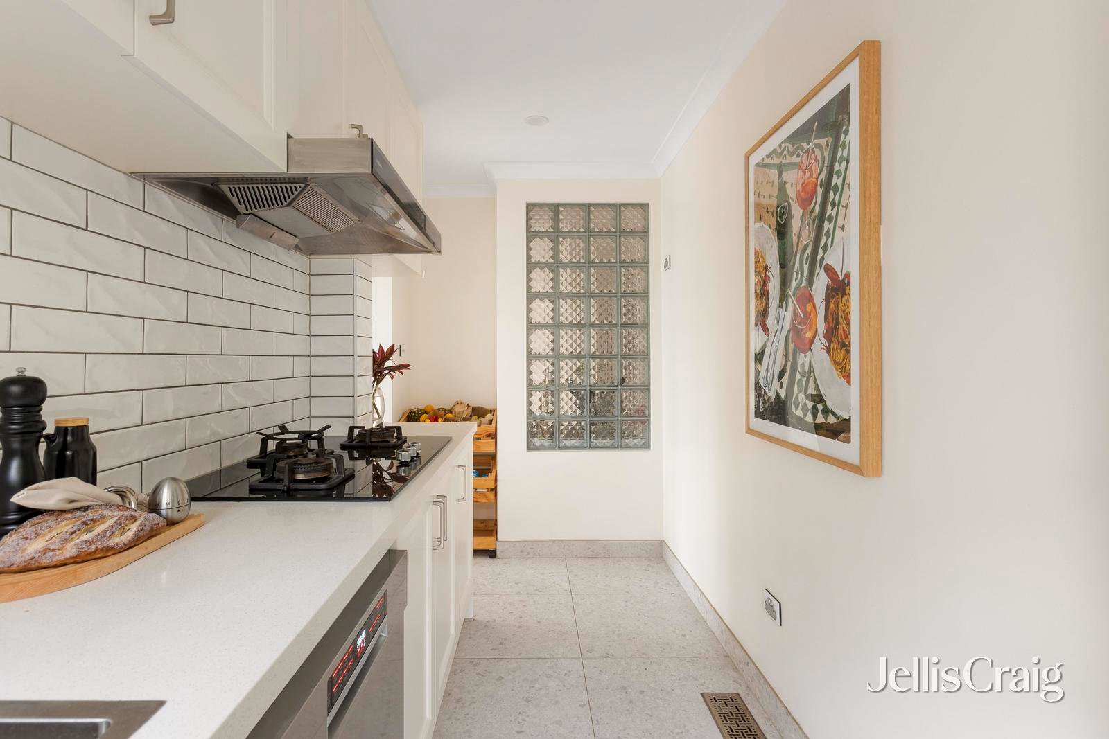 18 Rochester Road, Canterbury image 9