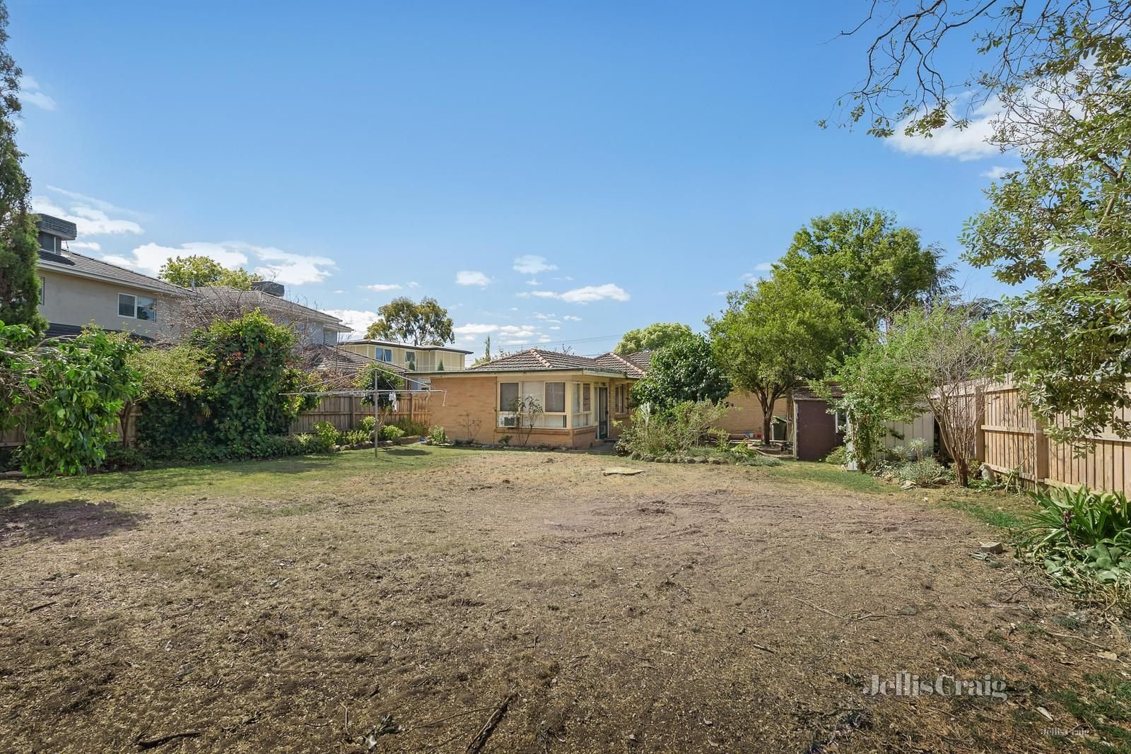 18 Roderick Street, Doncaster East image 3