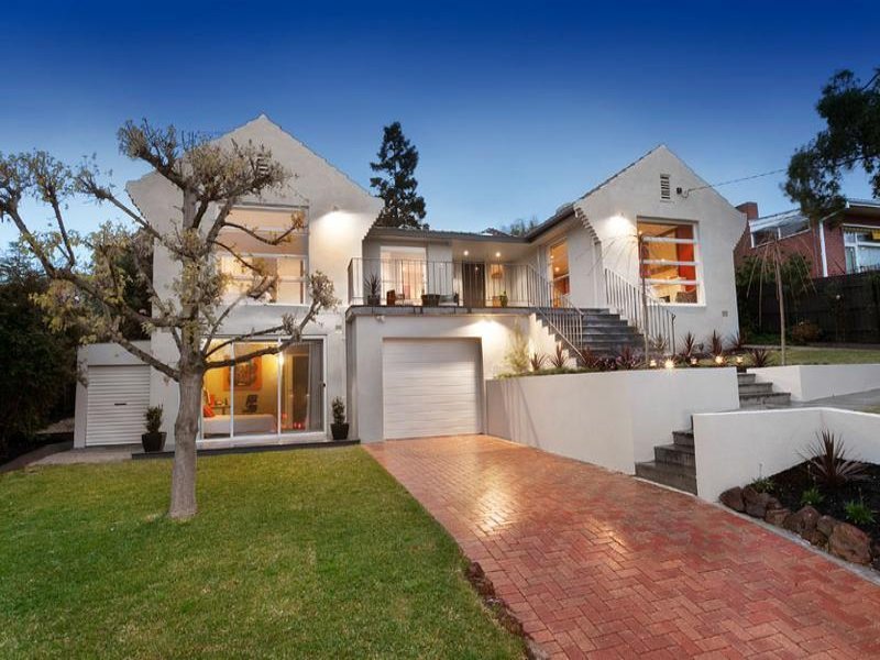 18 Rookwood Street, Balwyn North image 1