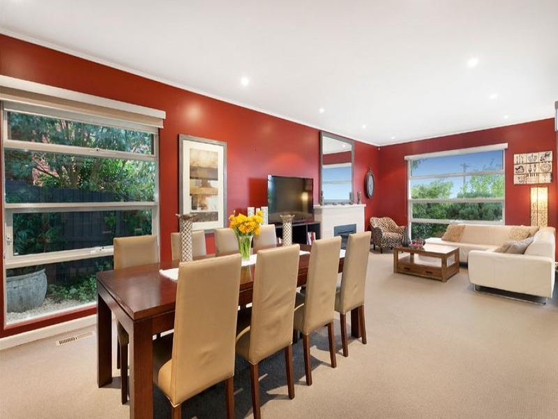 18 Rookwood Street, Balwyn North image 4