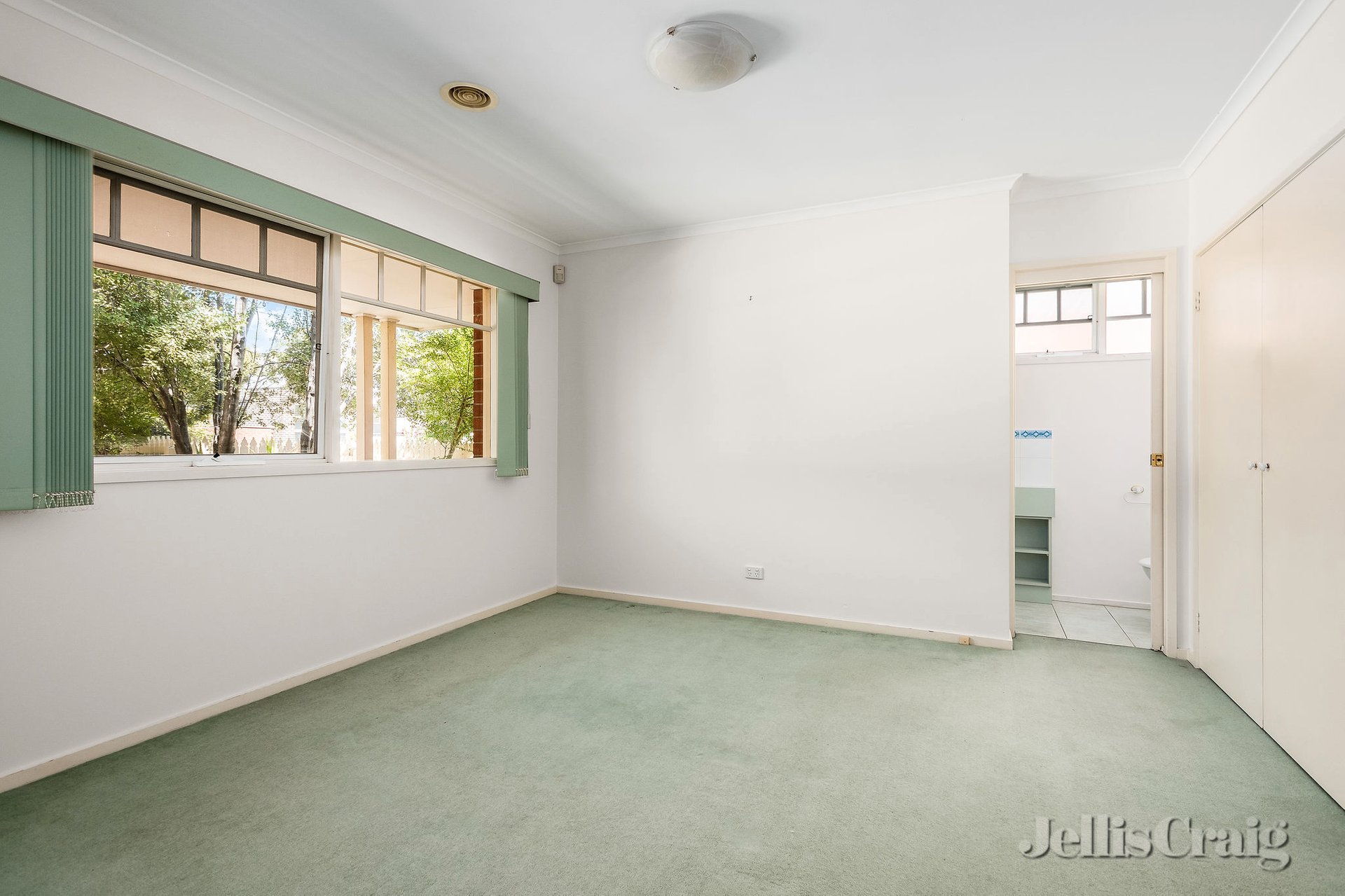 1/8 Rosella Street, Murrumbeena image 3