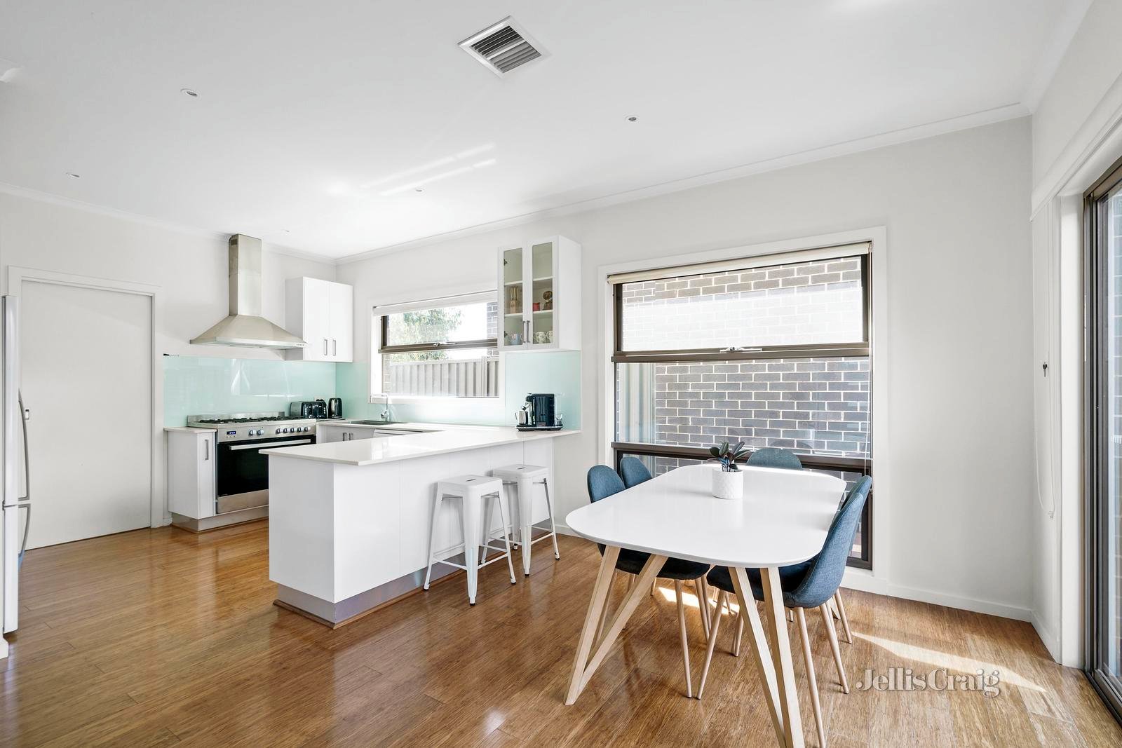 1/8 Rosshire Road, Newport image 6