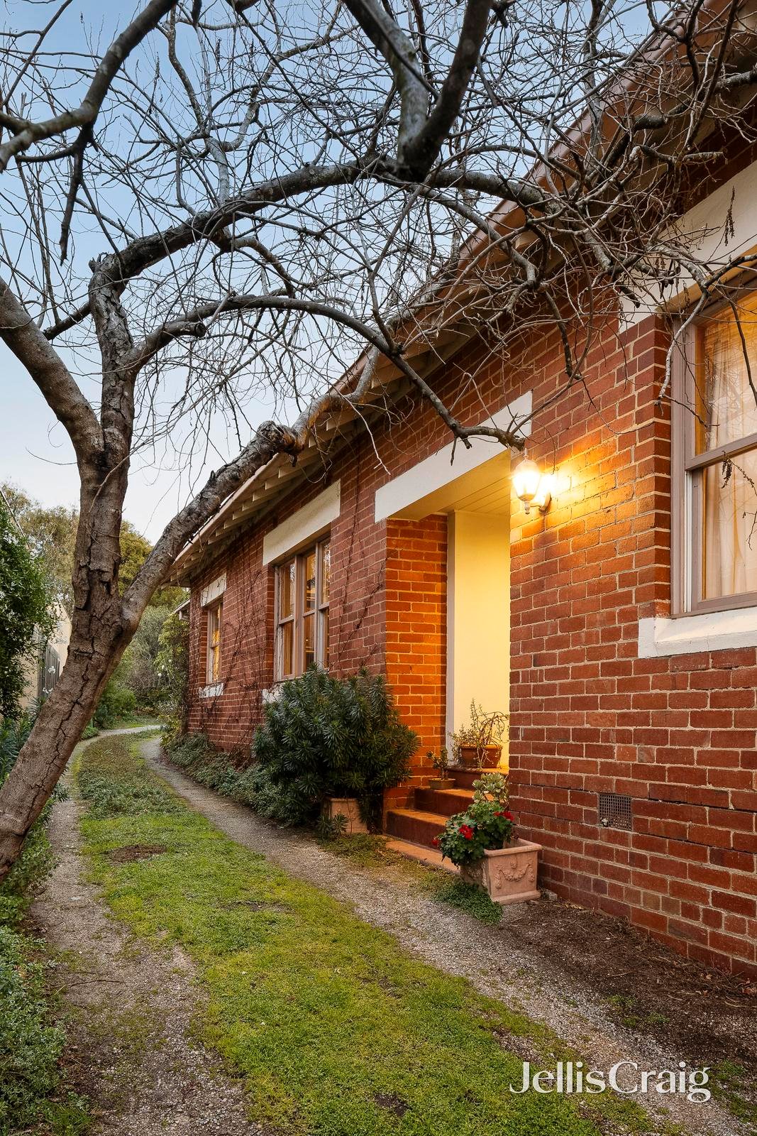 18 Rotherwood Road, Ivanhoe East image 13