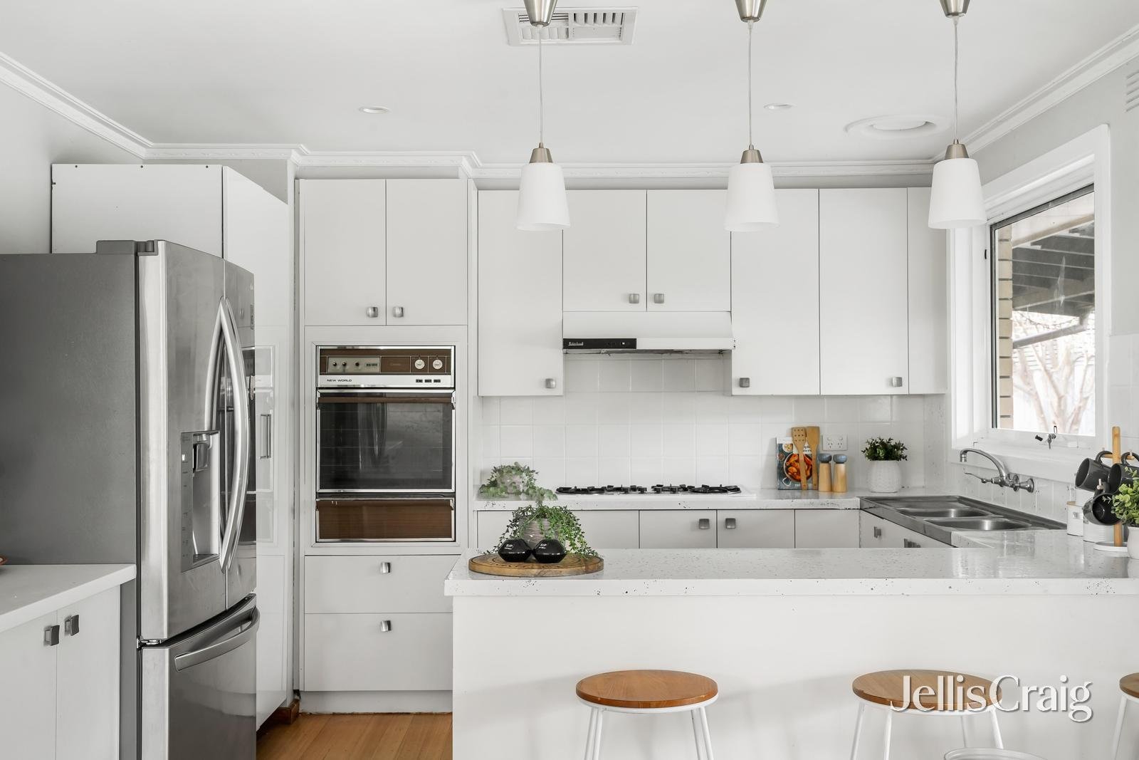 18 Russell Street, Greensborough image 6