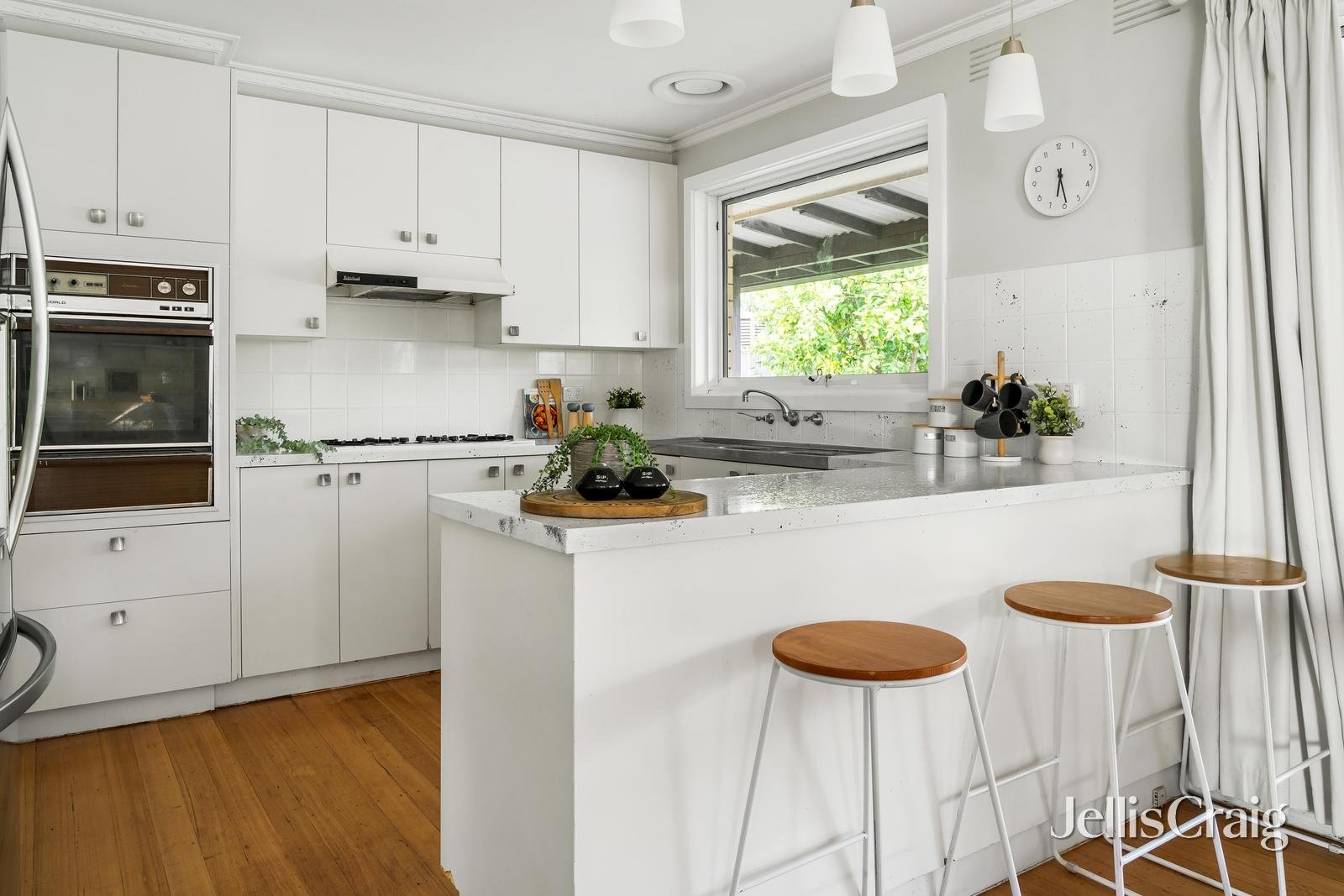 18 Russell Street, Greensborough image 7