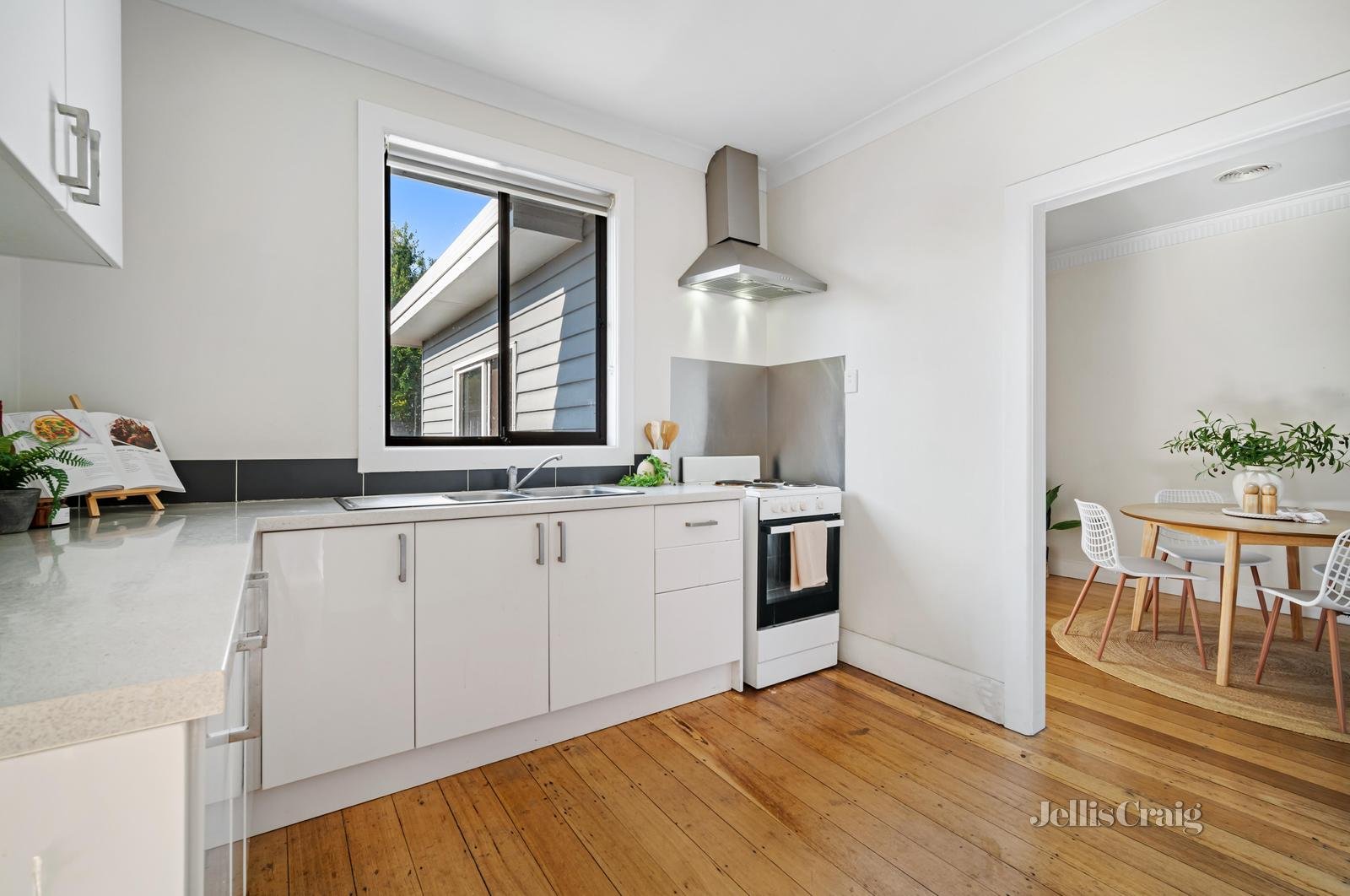 18 Salisbury Avenue, Newington image 4