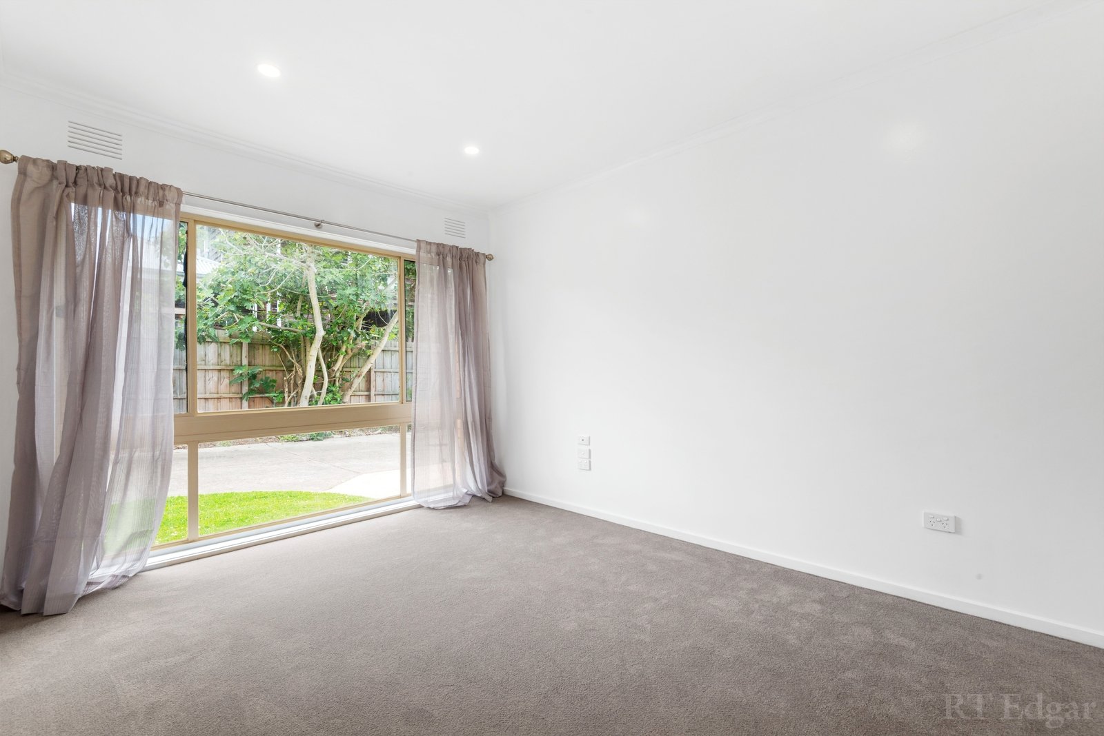 Property Gallery Thumbnail 5