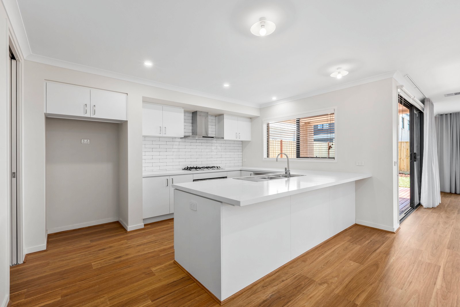 Property Gallery Thumbnail 3
