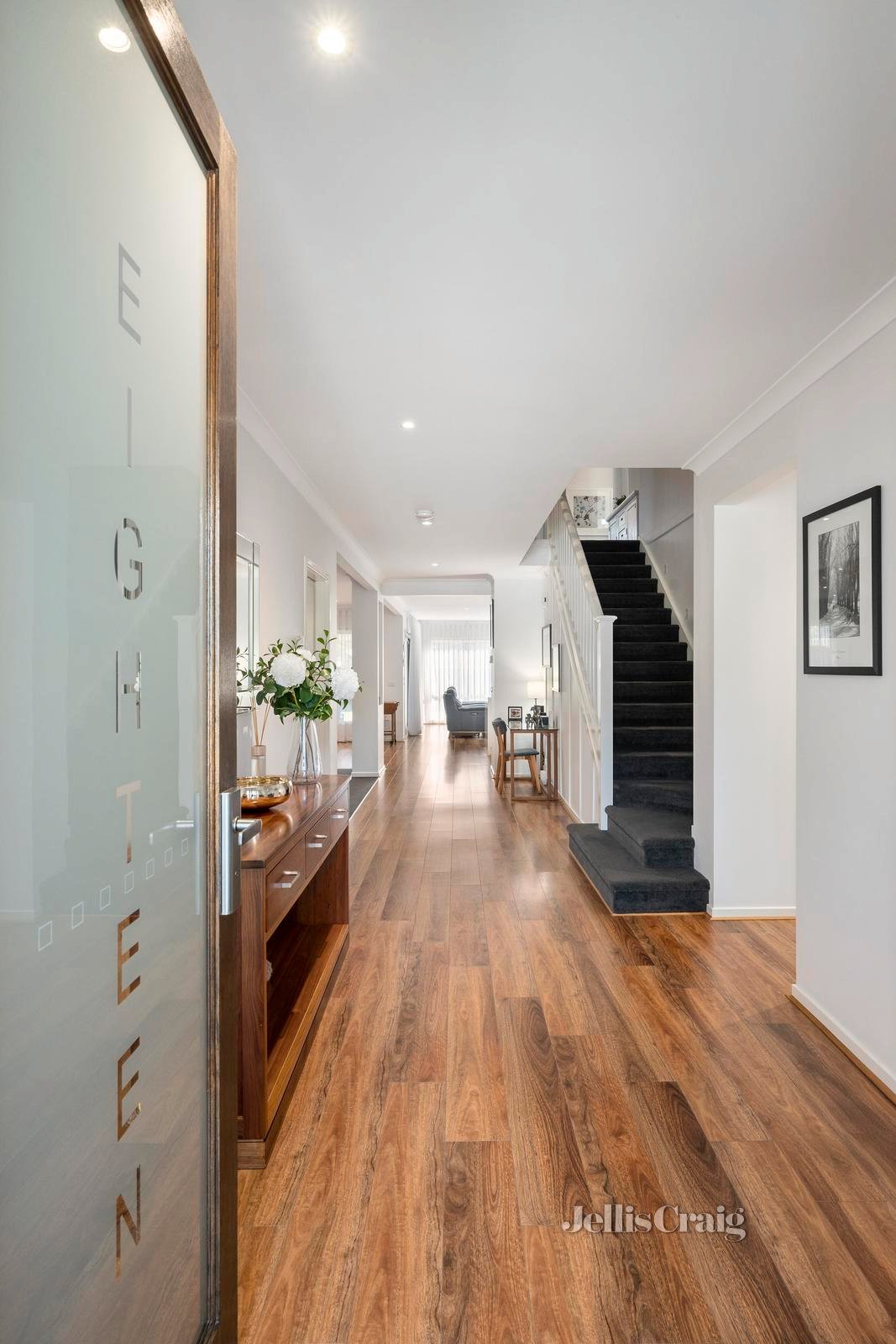 18 Sherwood Road, Chirnside Park image 3