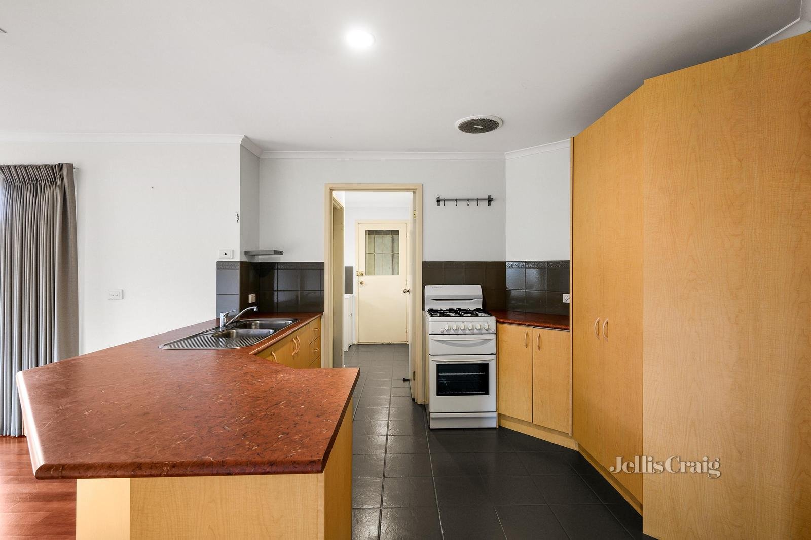 18 Snow Gum Drive, Kilsyth South image 3