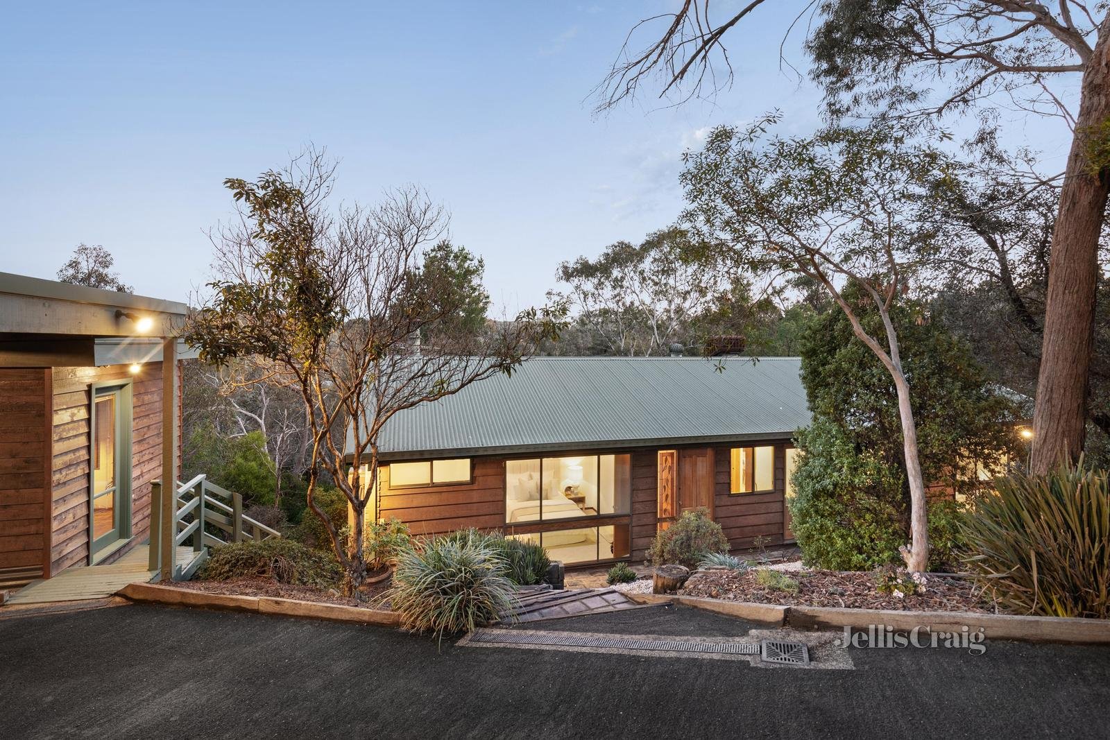 18 Somers Road, North Warrandyte image 1