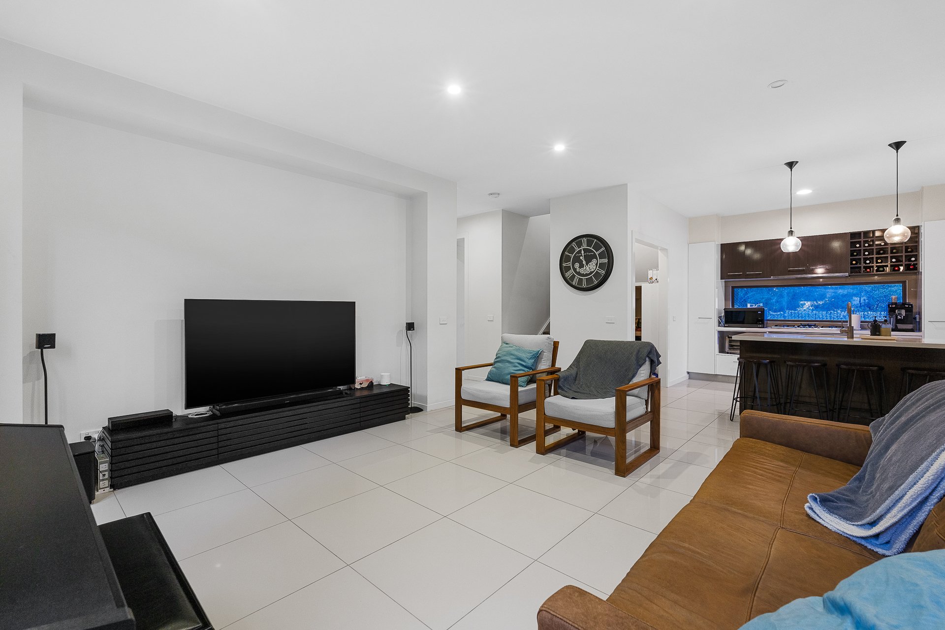 18 Spence Street, Burwood image 2