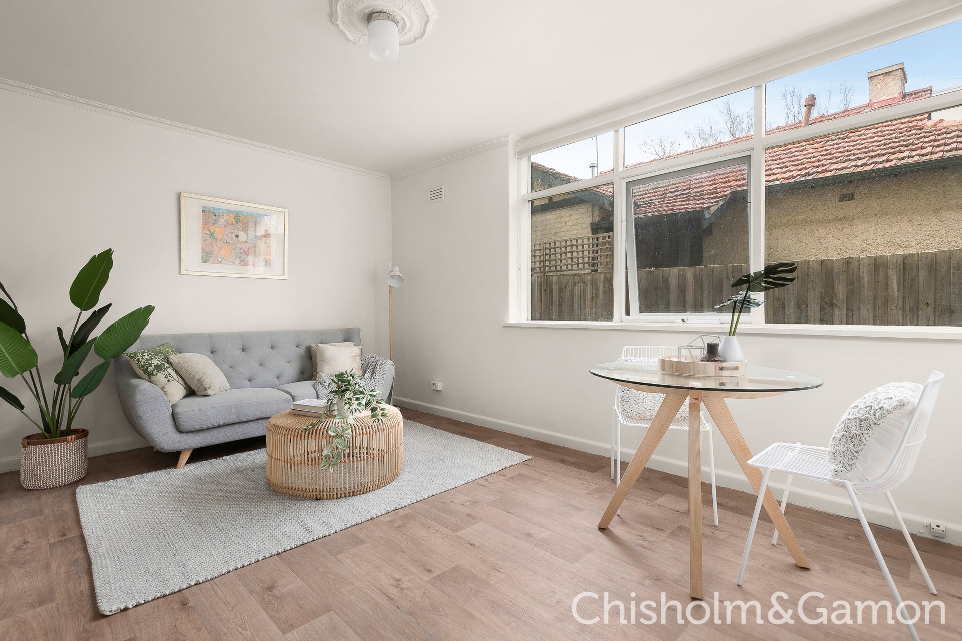 1/8 Spray Street, Elwood image 6