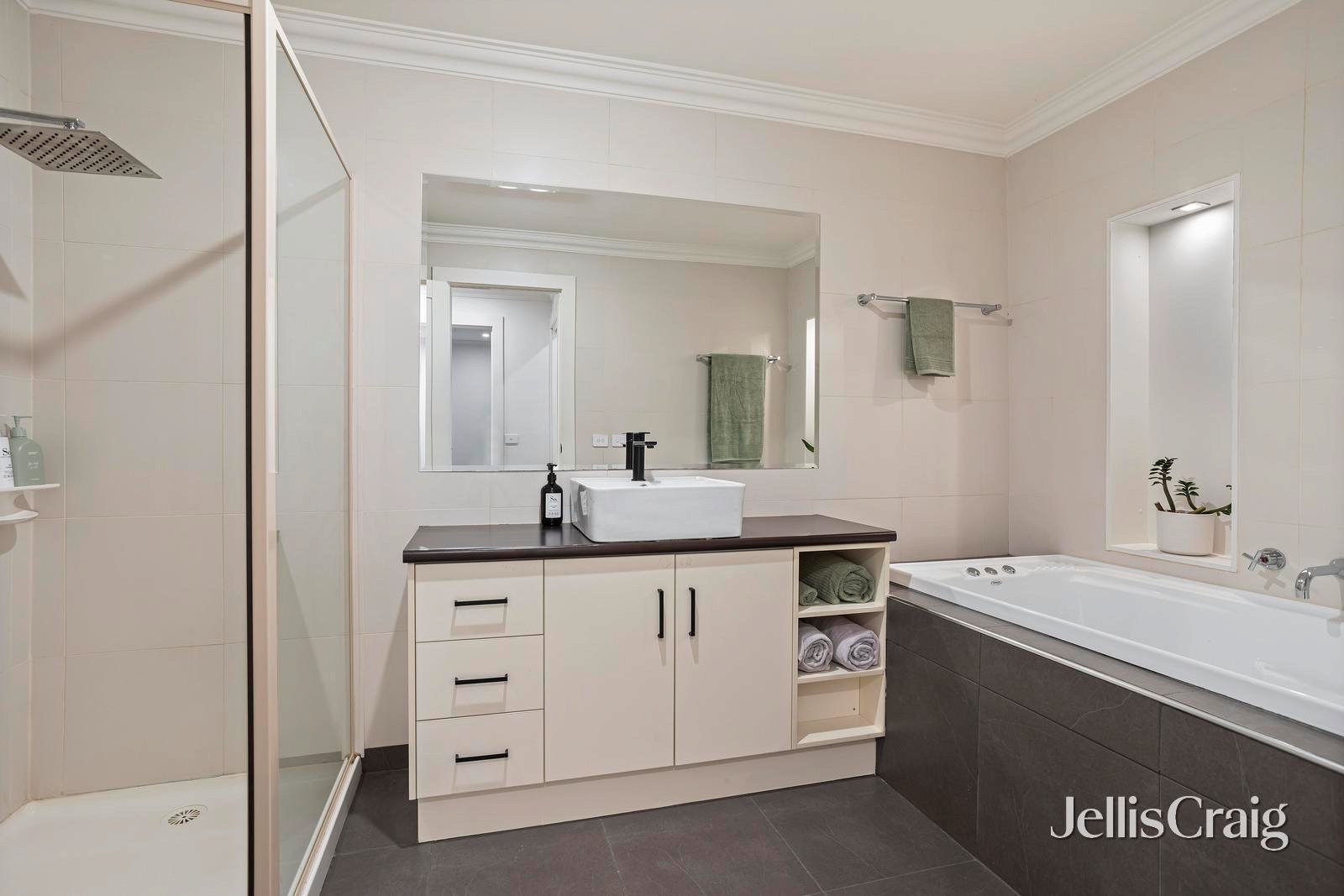 18 St Andrews Drive, Chirnside&nbsp;Park image 10