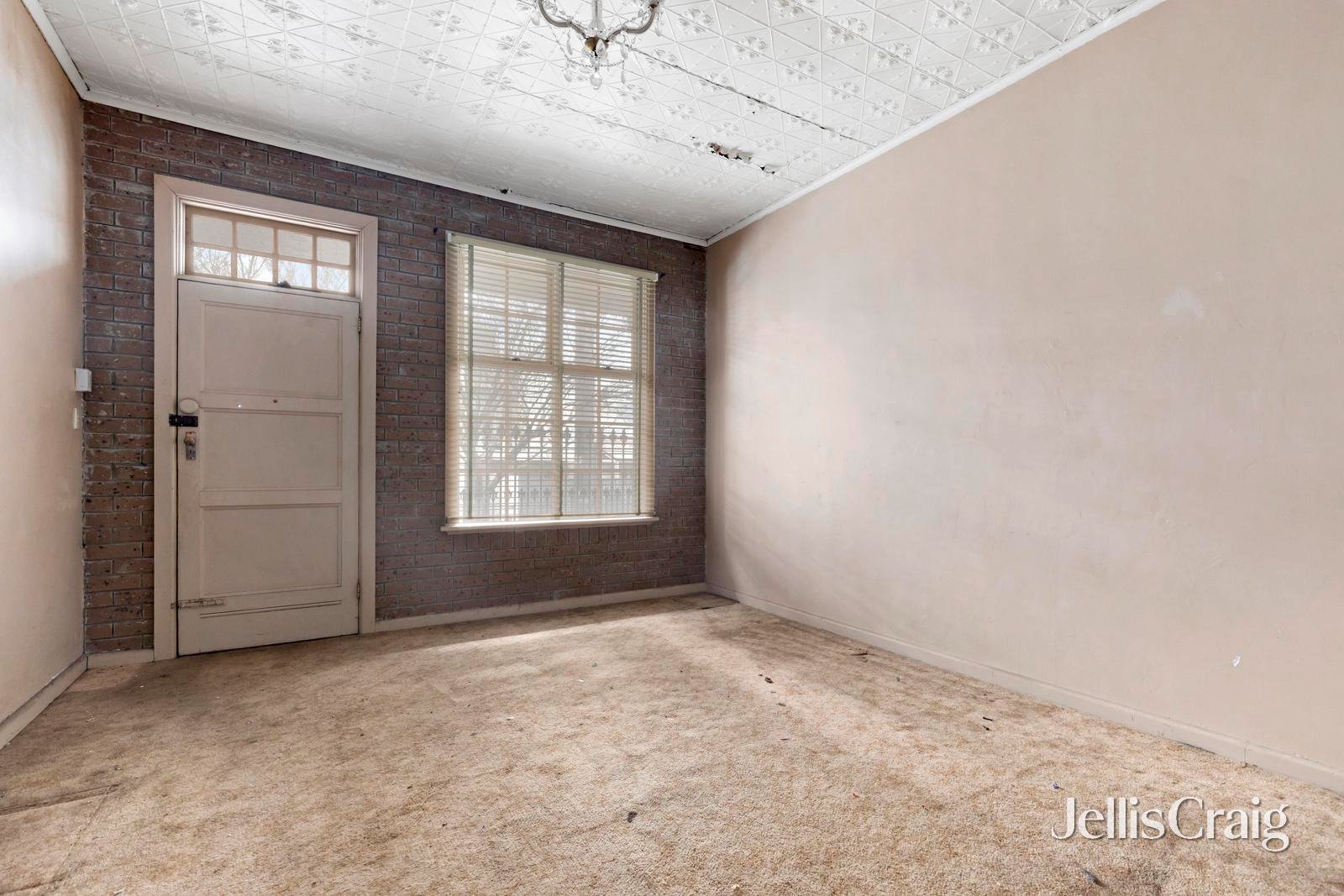 18 Station Avenue, Ascot Vale image 4