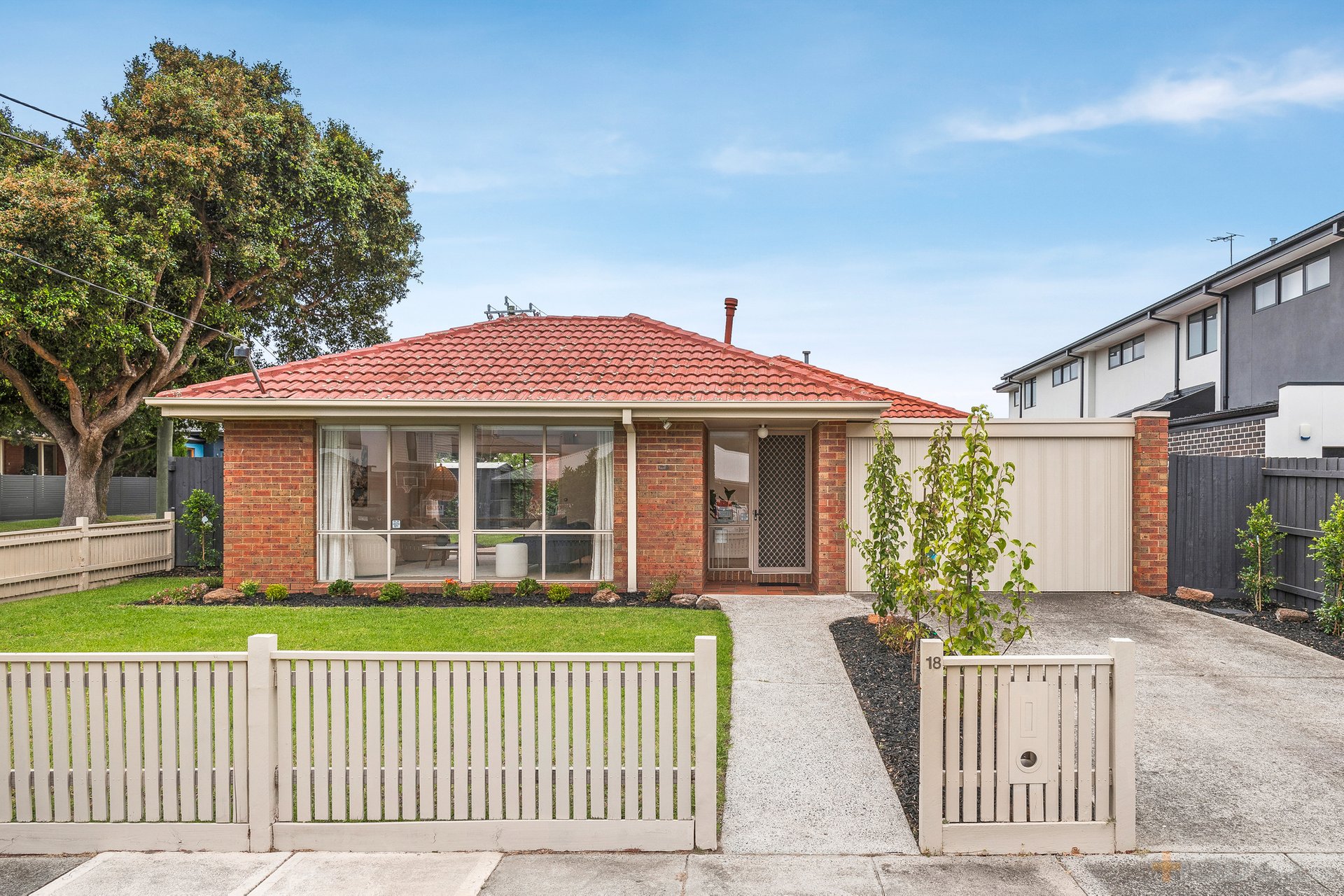 18 Stratford Avenue Bentleigh East