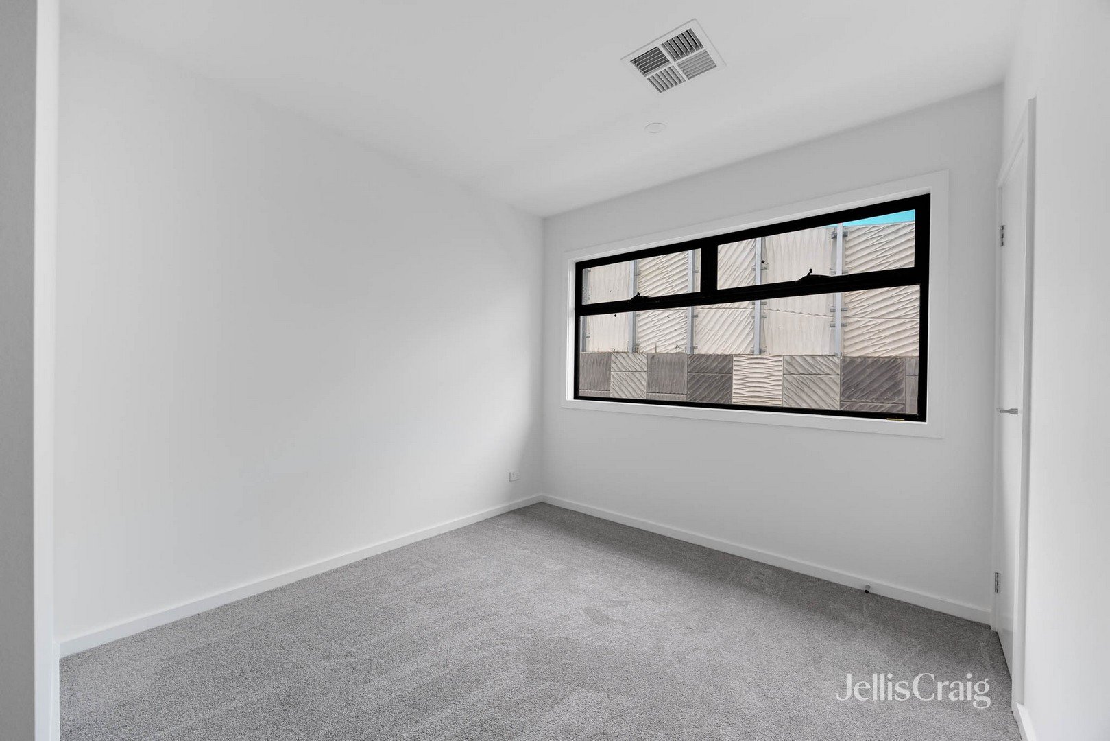 1/8 Strong Street, Spotswood image 8
