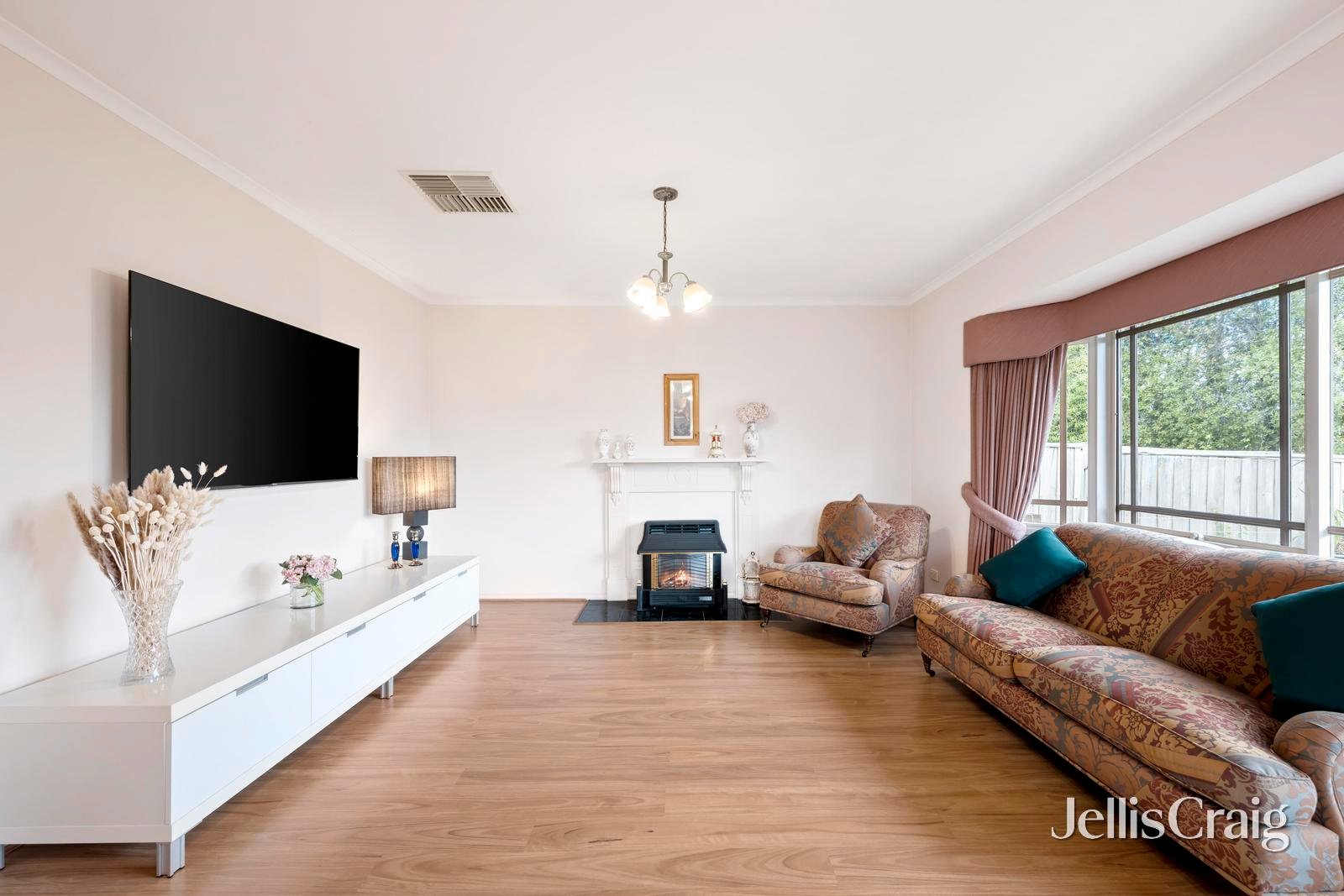 18 Sunnyridge Court, Chirnside Park image 4