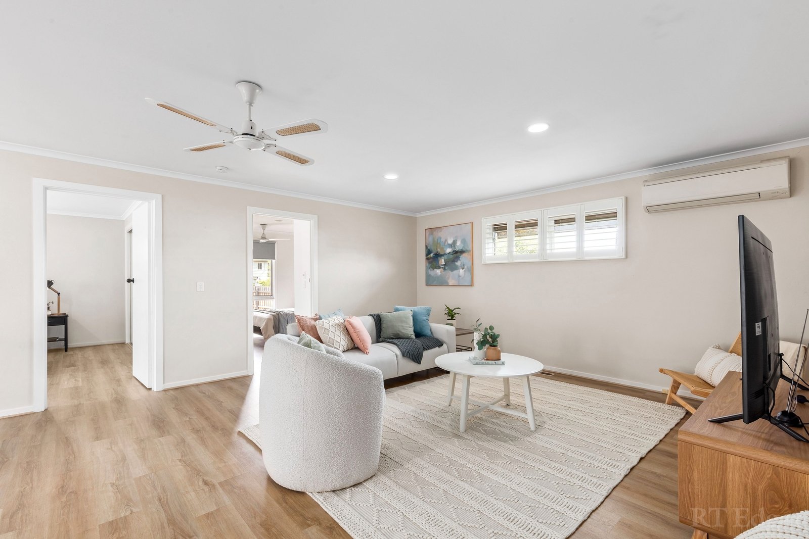 Property Gallery Thumbnail 3
