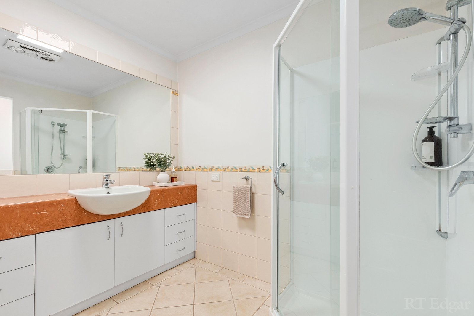 Property Gallery Thumbnail 8
