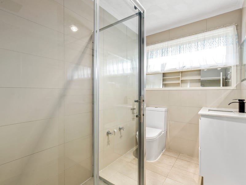 Property Gallery Thumbnail 6