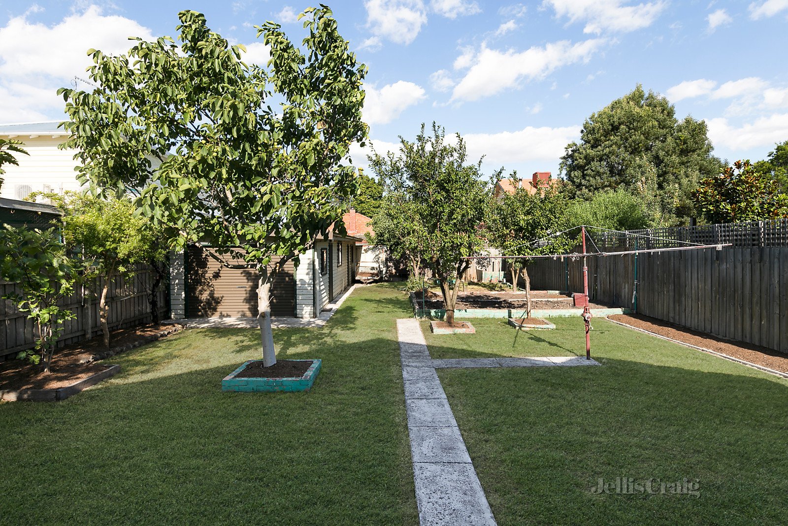 18 Tanner Grove, Northcote image 3