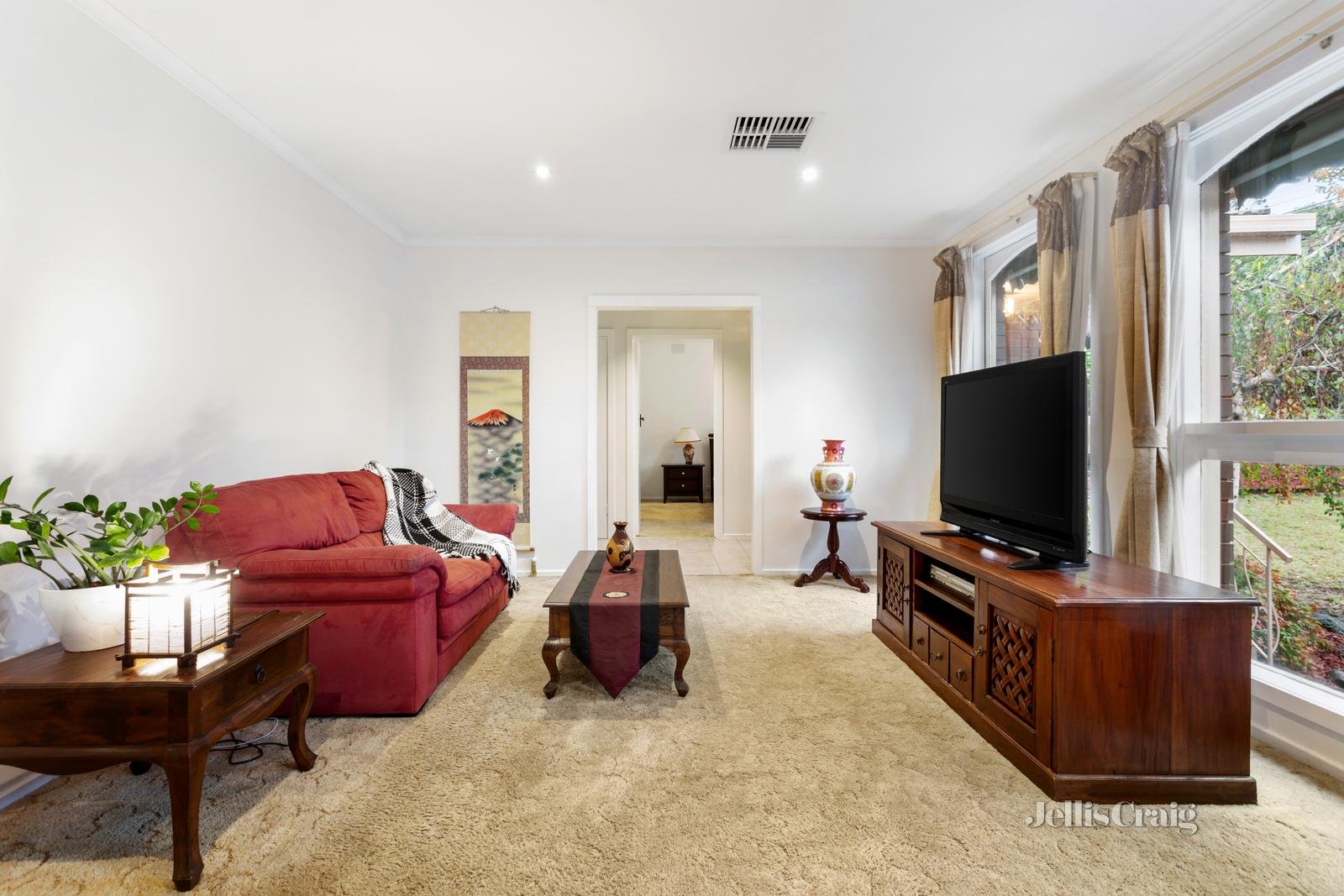 18 Telopea Avenue, Doncaster East image 3