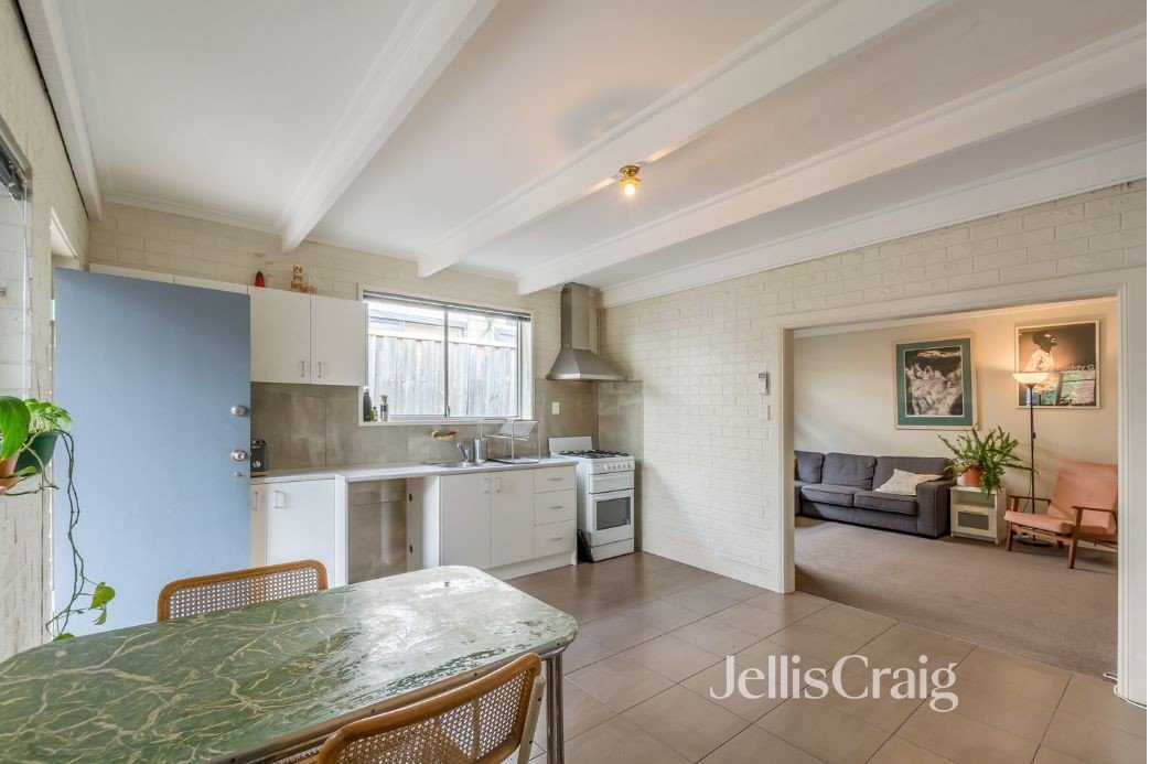 18 Thomas Street, Brunswick image 2