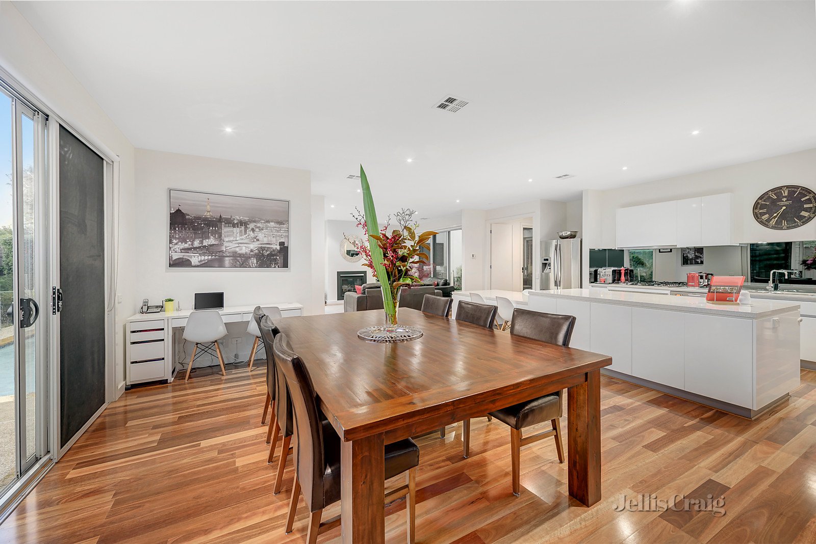 18 Tisane Avenue, Forest Hill image 4