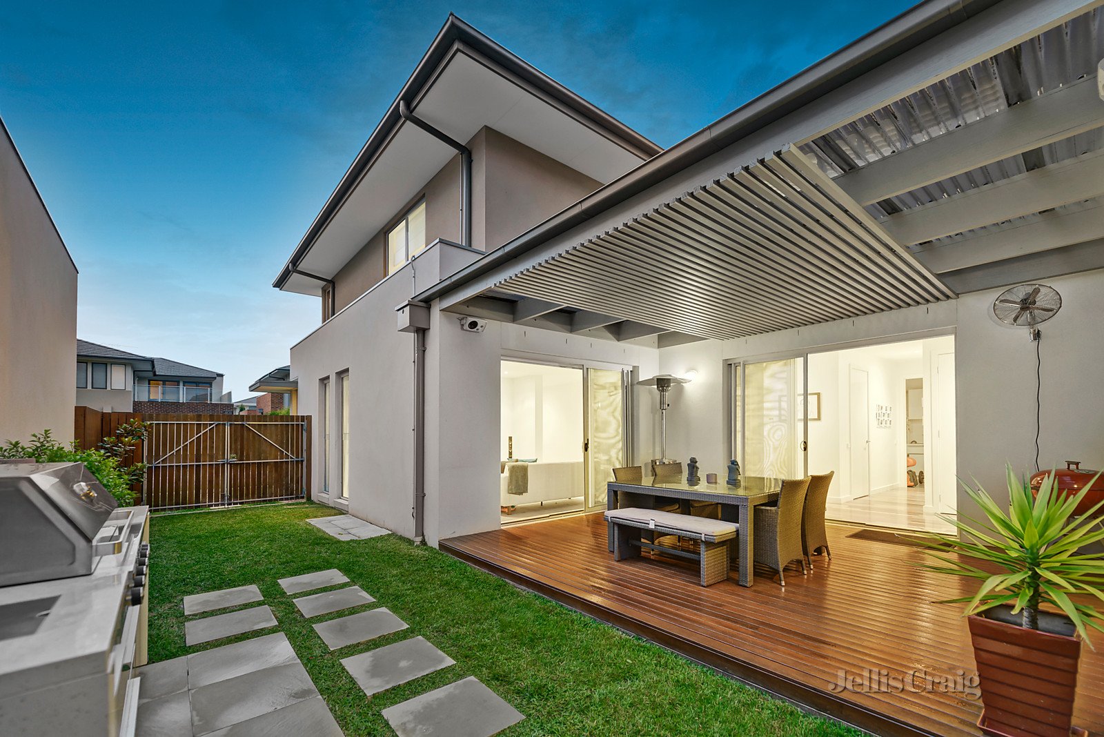 18 Tisane Avenue, Forest Hill image 7