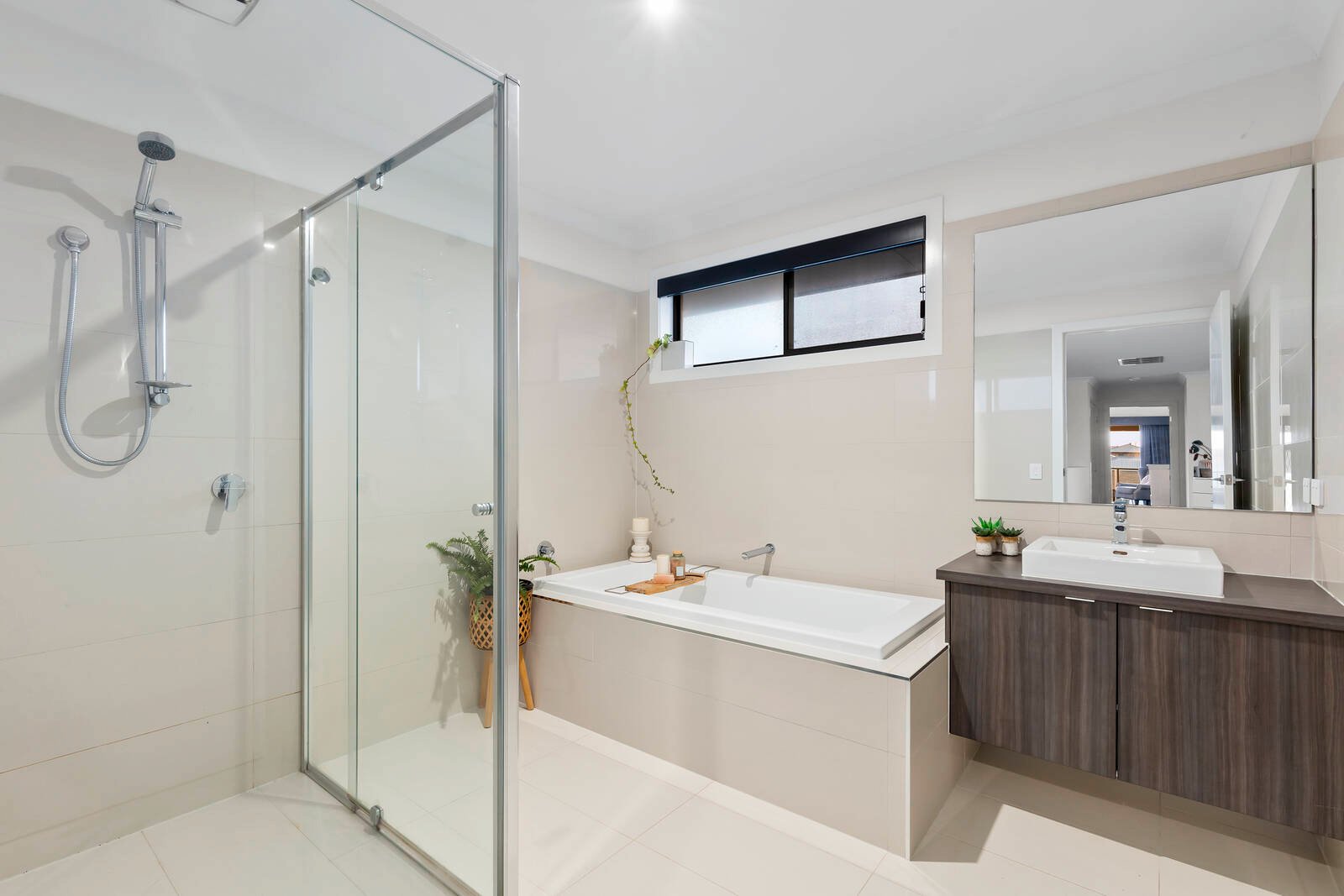 Property Gallery Thumbnail 13