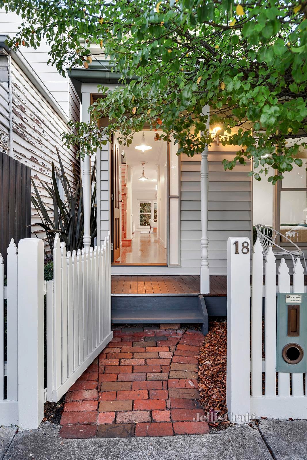18 Trafford Street, Brunswick image 6