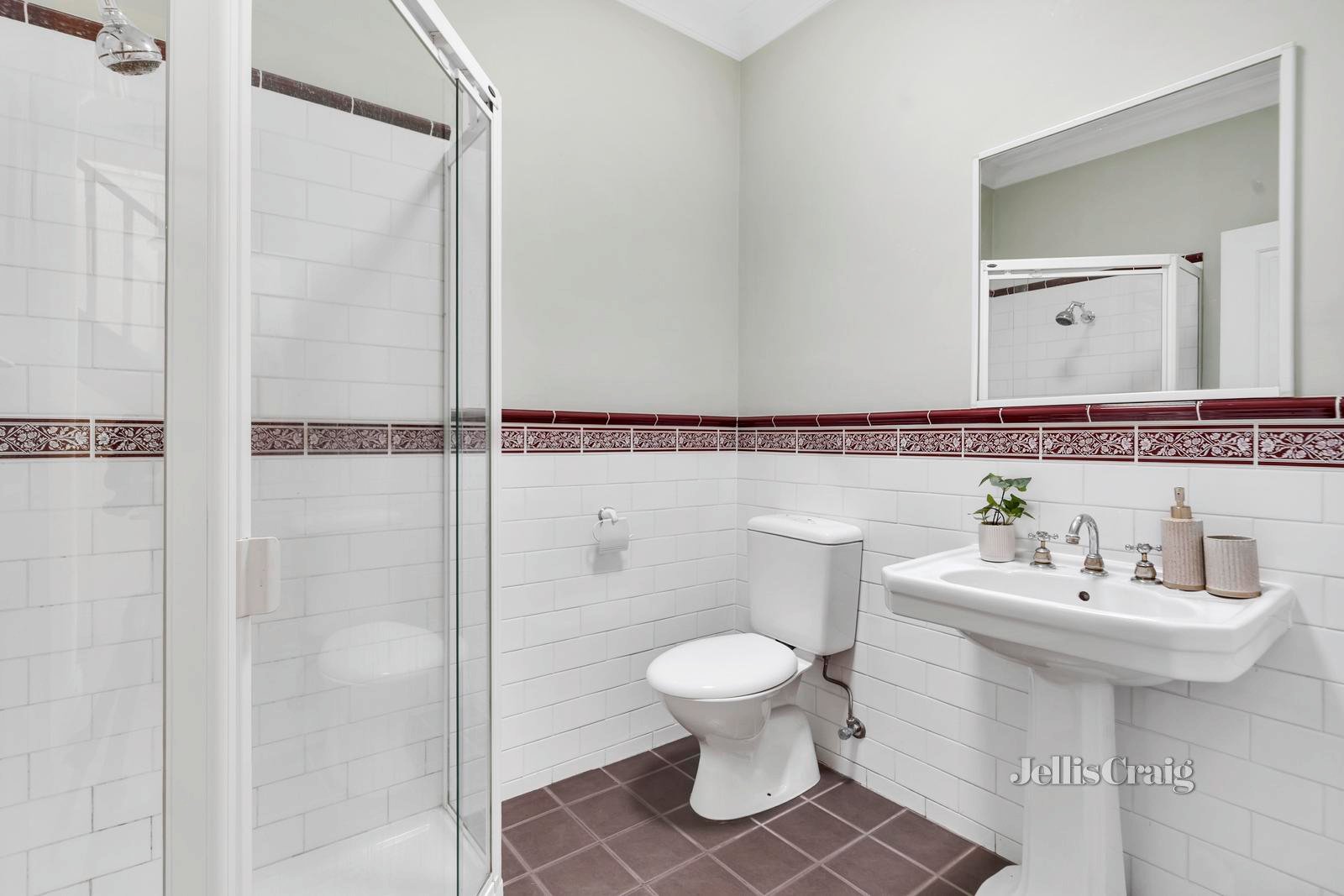 18 Trafford Street, Brunswick image 12