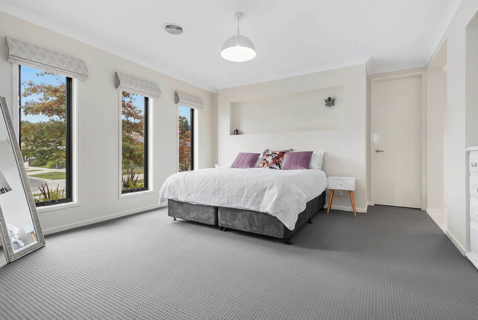 Property Gallery Thumbnail 2
