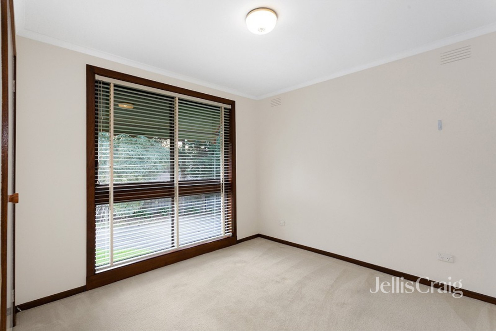 1/8 Turner St, Briar&nbsp;Hill image 4
