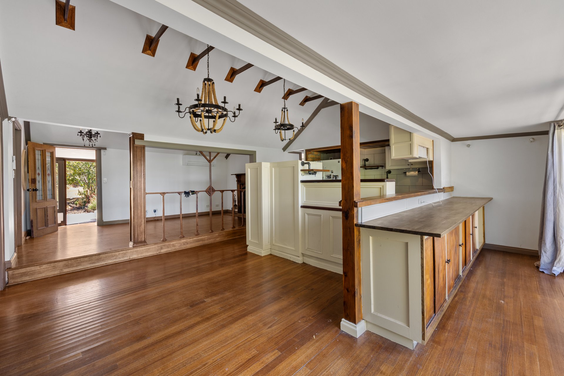 Property Gallery - Main Image