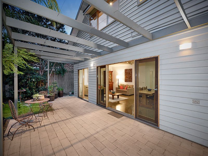 18 Valentine Avenue, Kew image 8