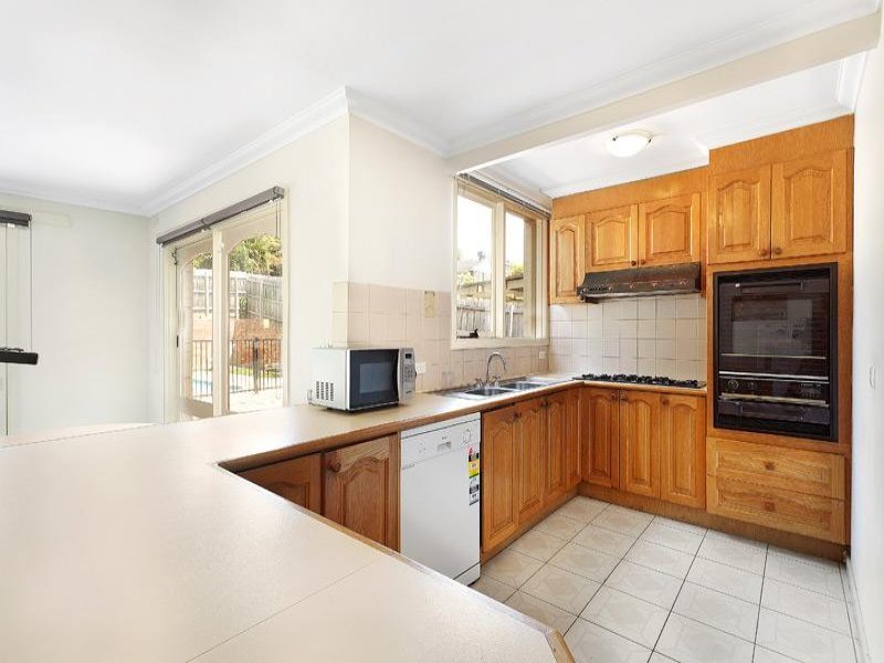 18 Ventnor Street, Balwyn North image 4