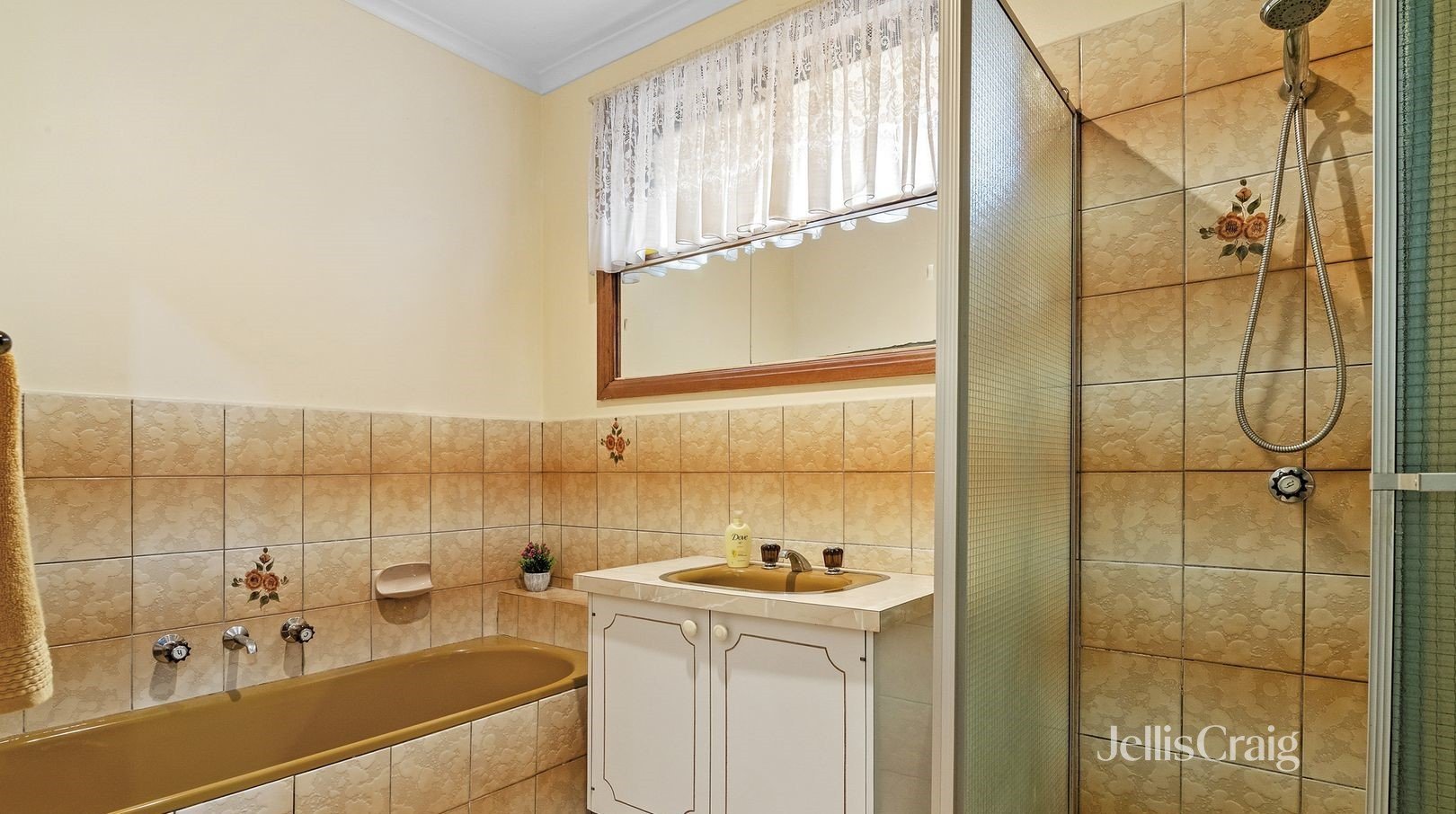18 Victoria Drive, Thomastown image 6