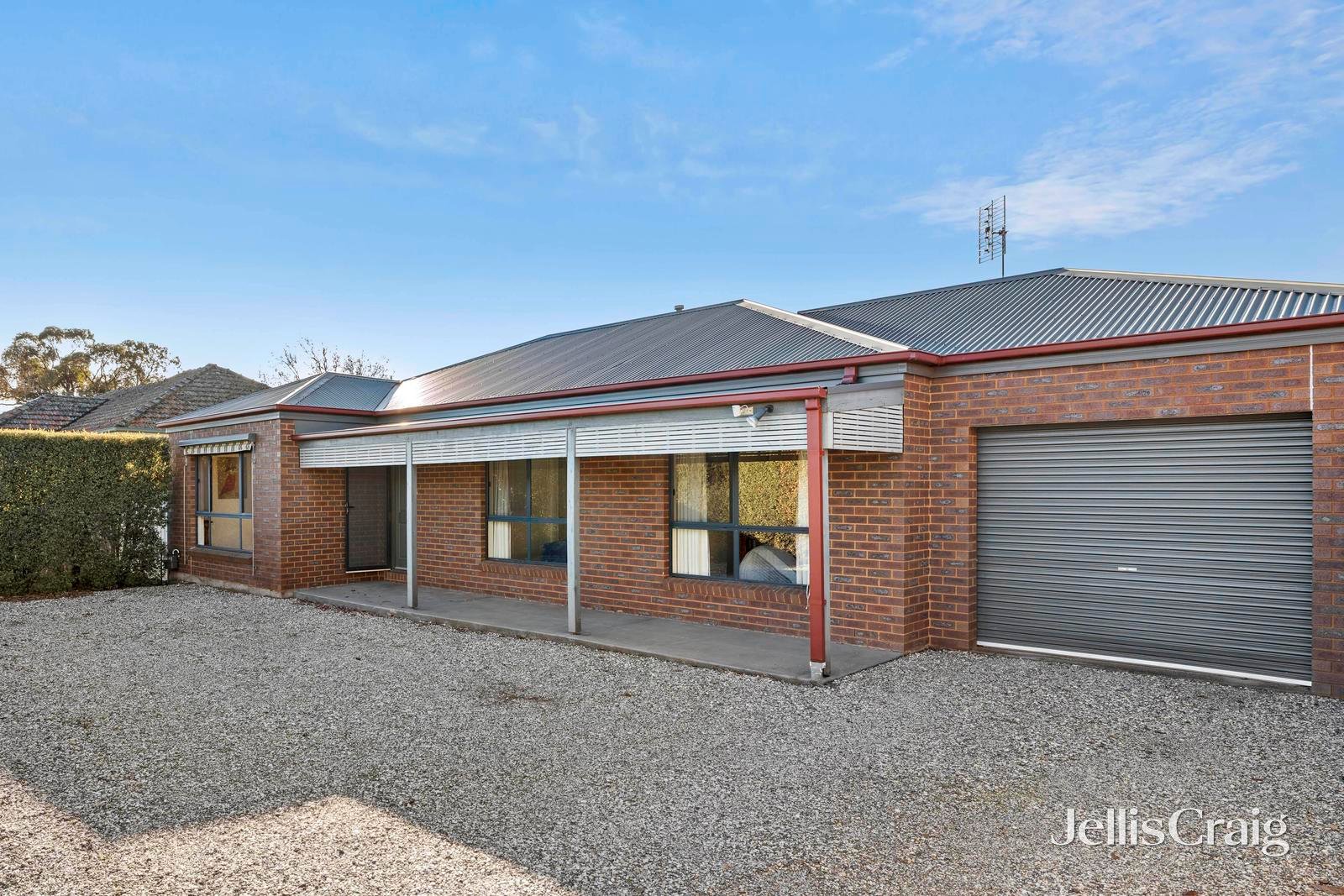 18 Victoria Street, Kyneton image 2