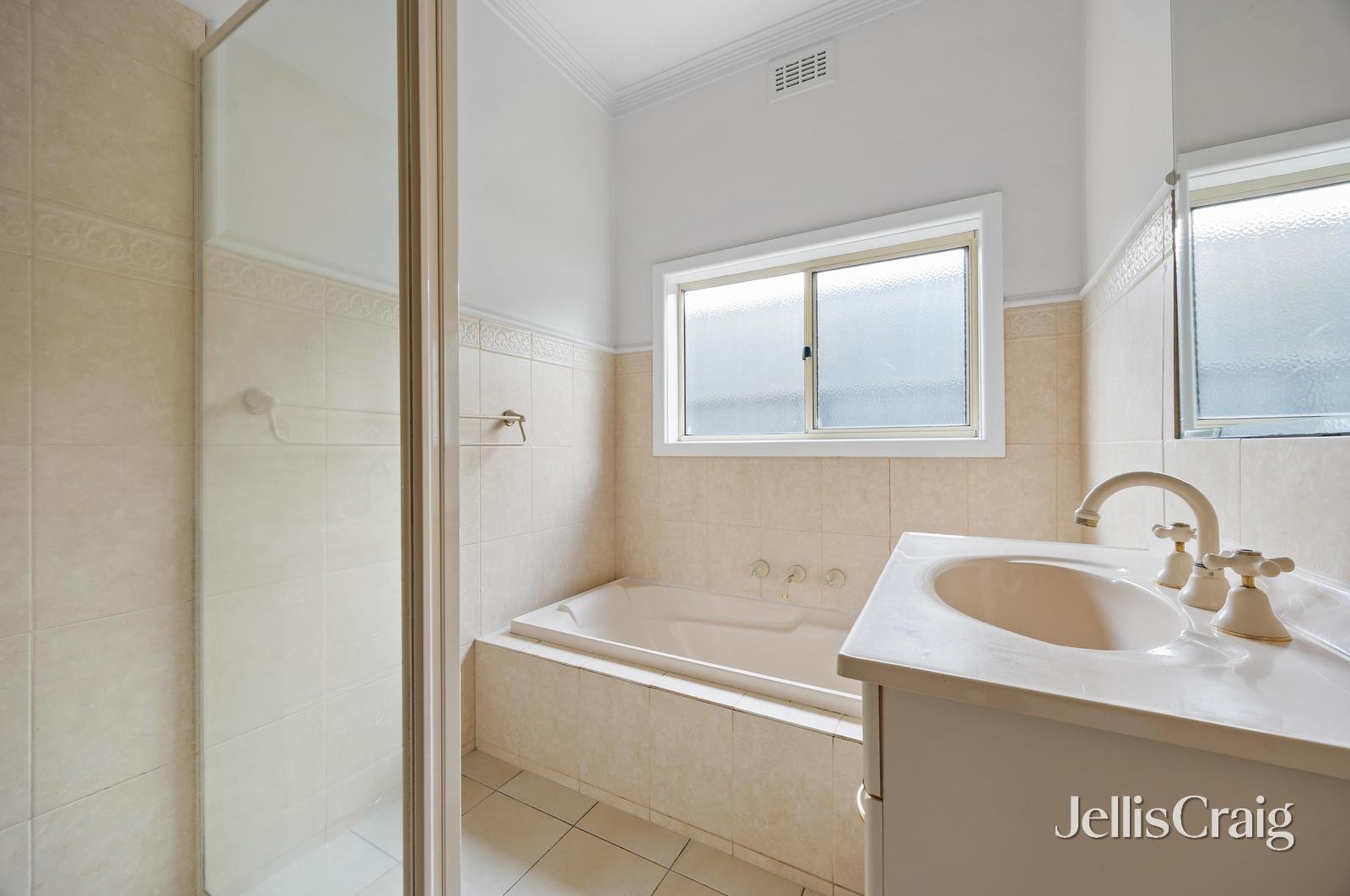 18 Victory Avenue, Alfredton image 12