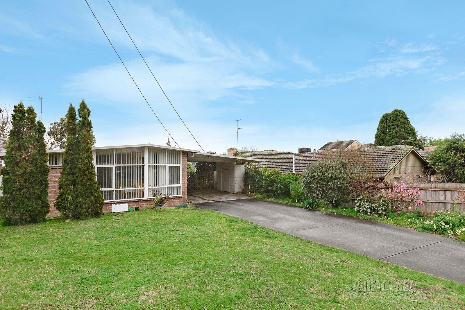 18 Viewhill Road, Balwyn North image 1