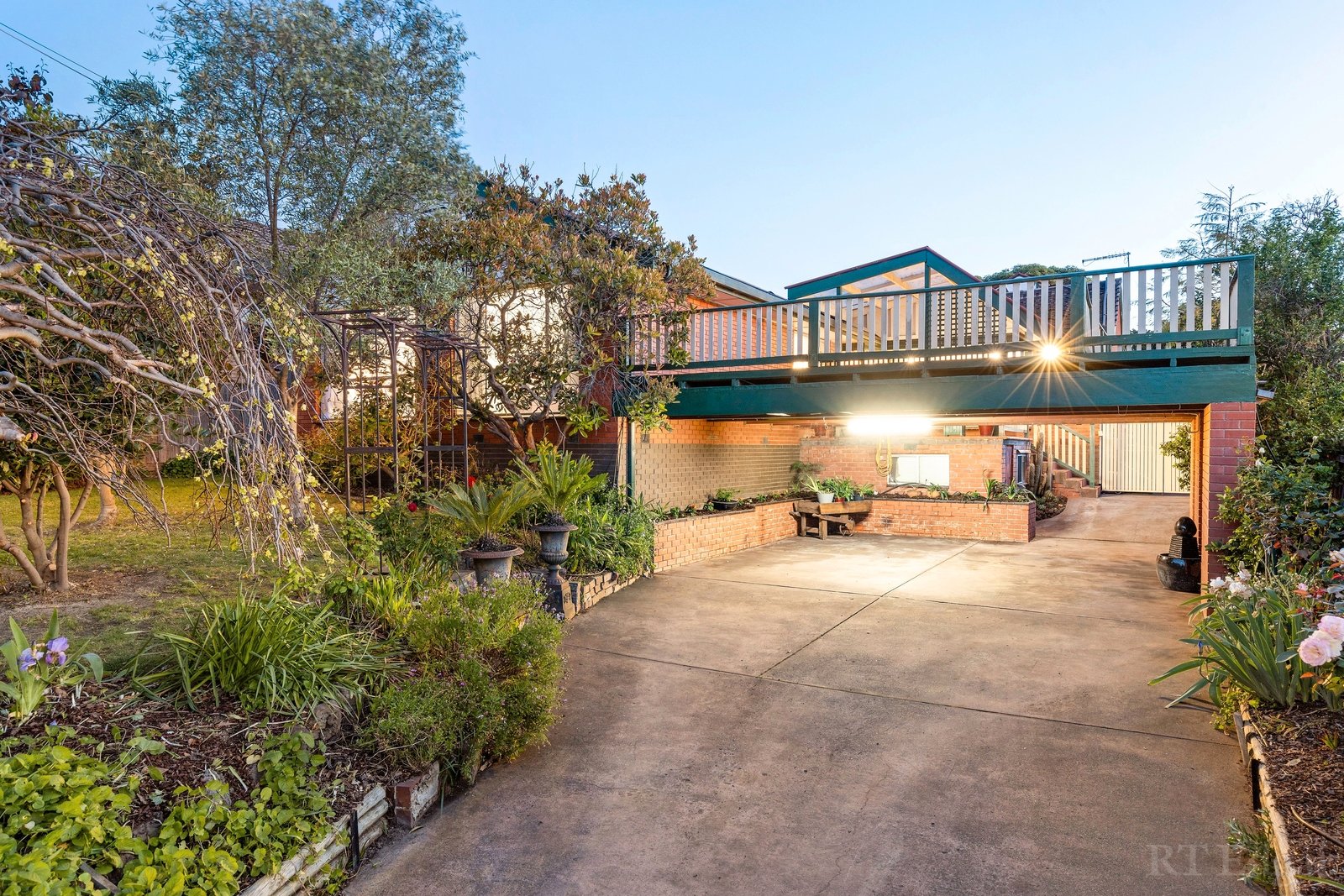 Property Gallery - Main Image