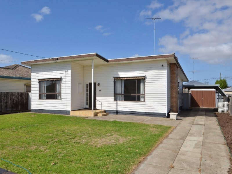 18 Westmoreland Street, St Albans Park image 8