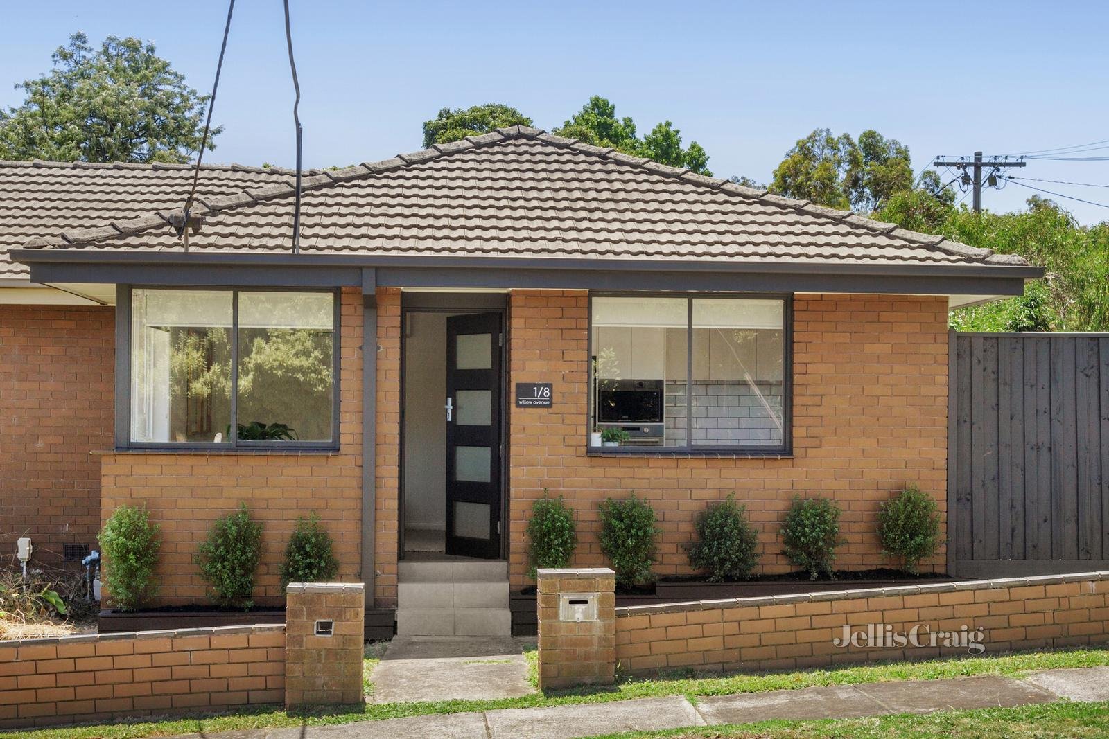 1/8 Willow Avenue, Mitcham image 1